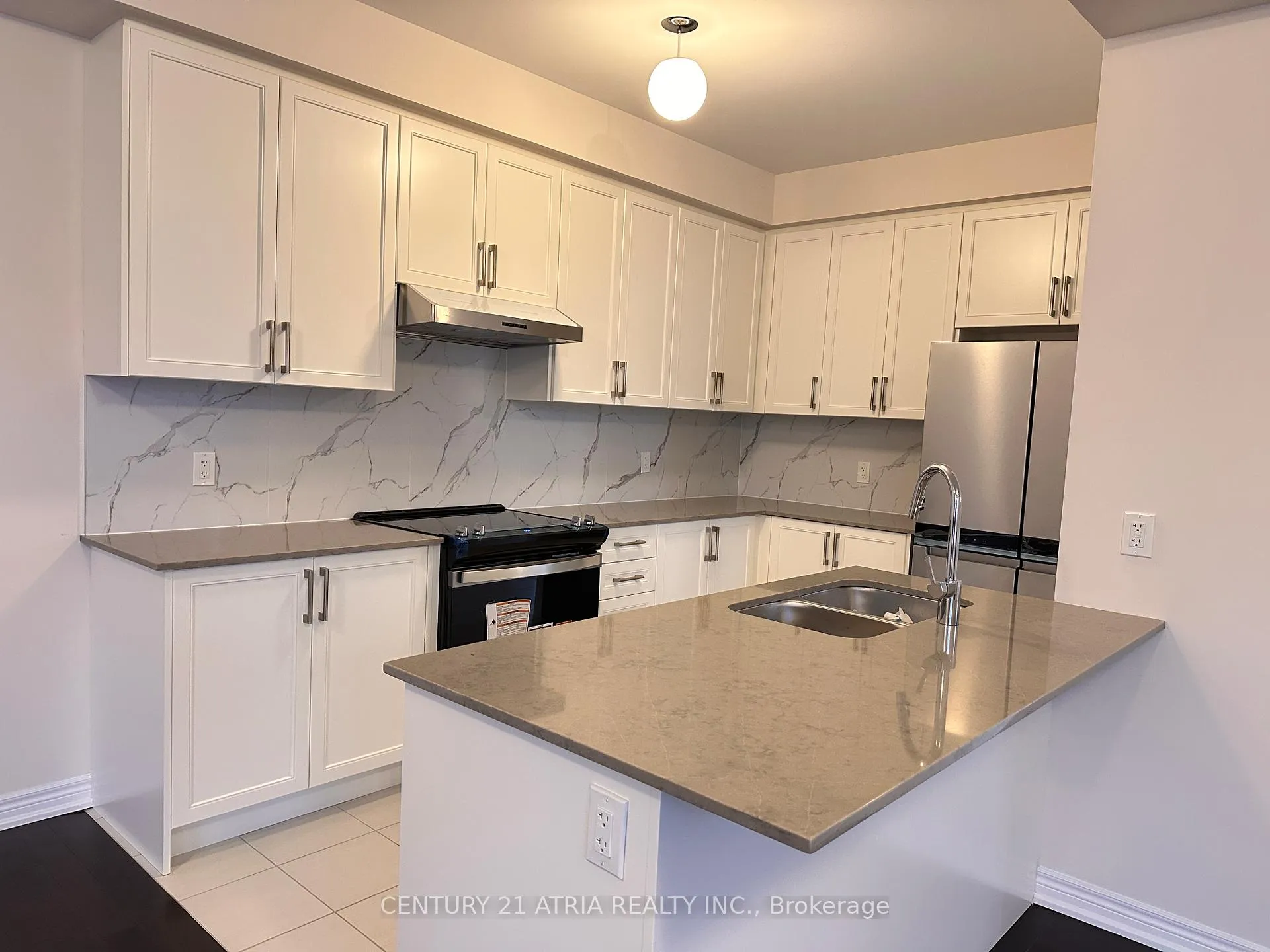 Photo 4 of 20 Vancise Street, Markham, Victoria Manor-Jennings Gate — HOMEH