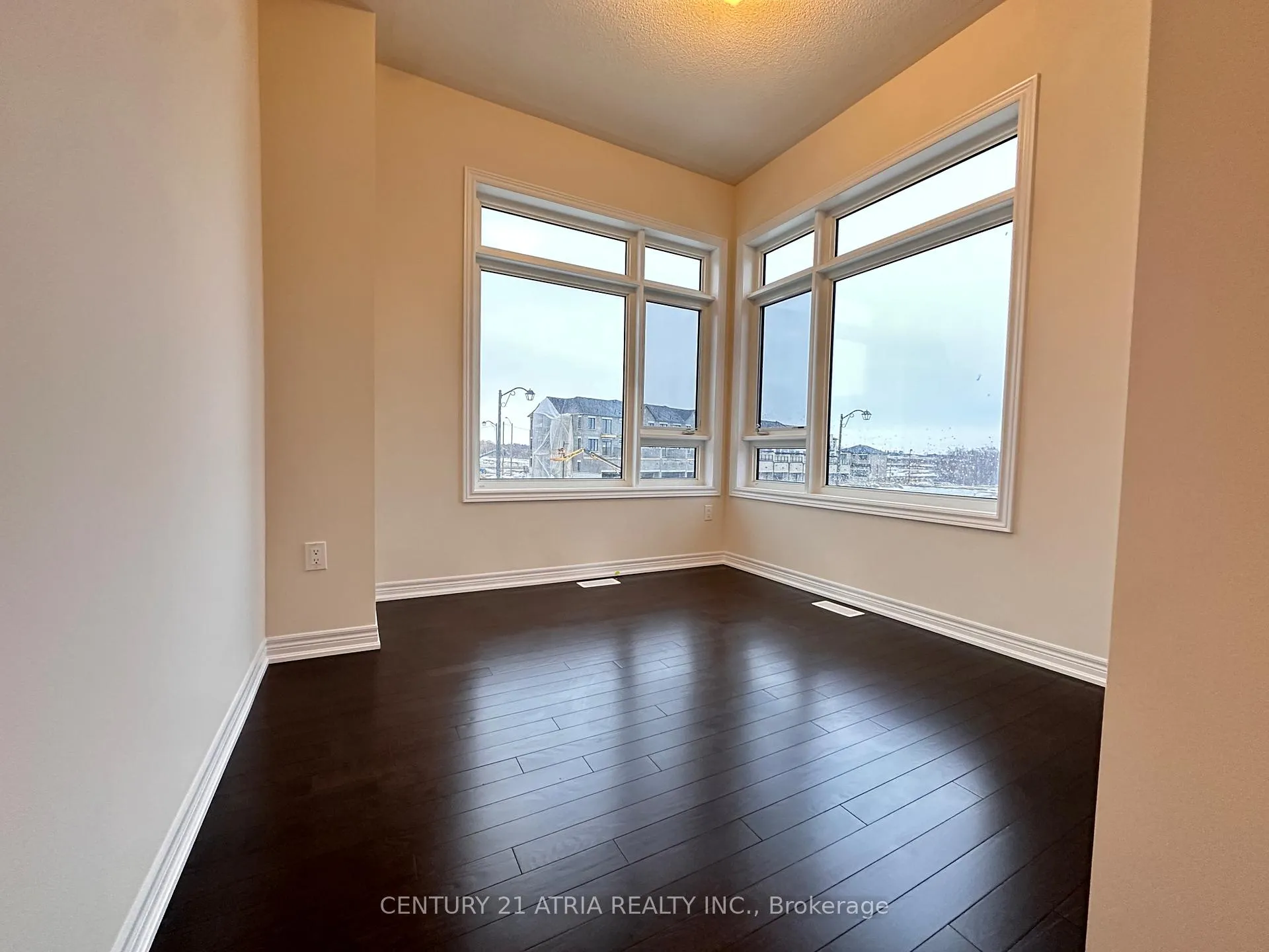 Photo 9 of 20 Vancise Street, Markham, Victoria Manor-Jennings Gate — HOMEH