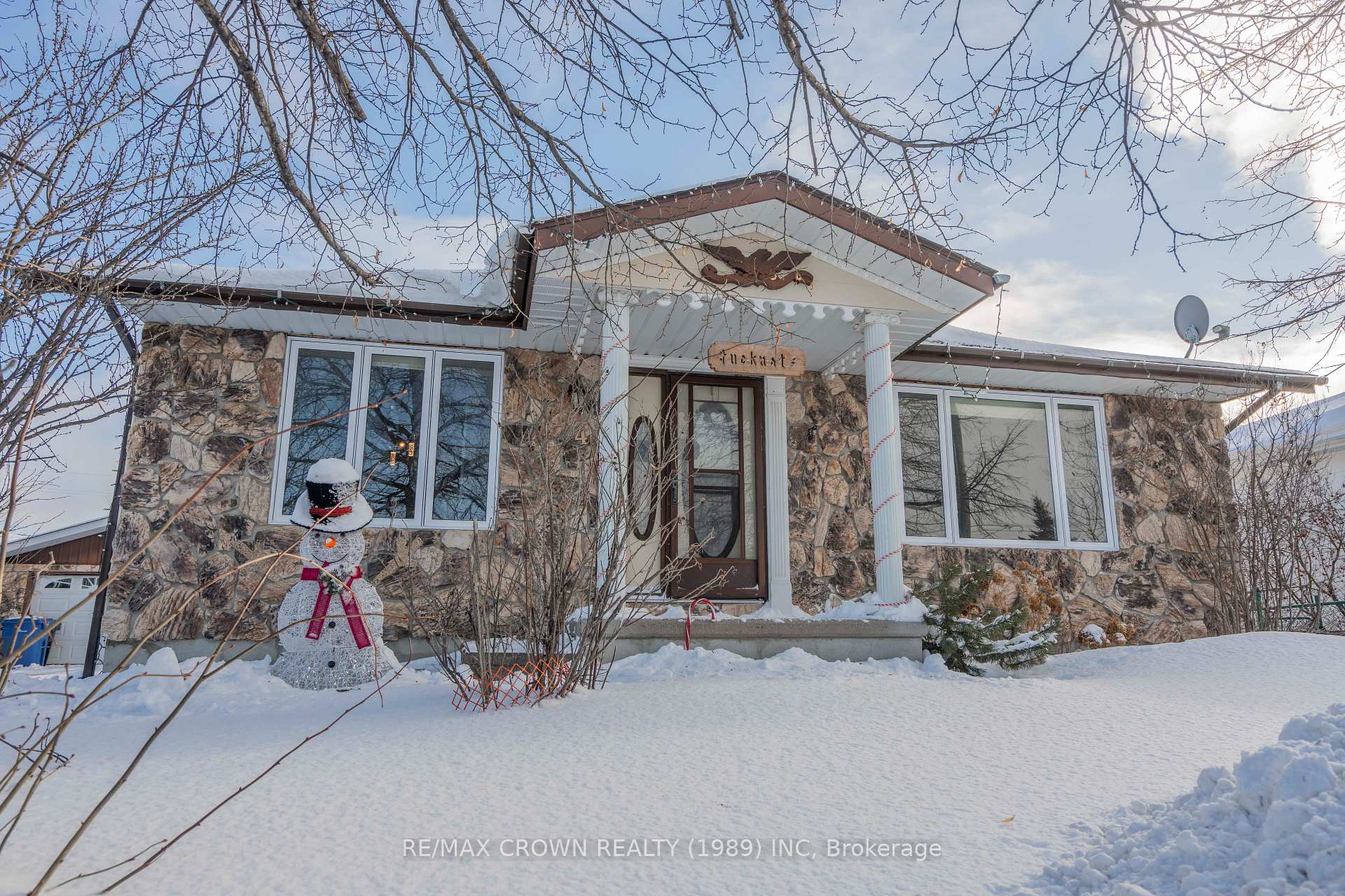 Photo 2 of 4 Erickson Avenue, Kapuskasing — HOMEH