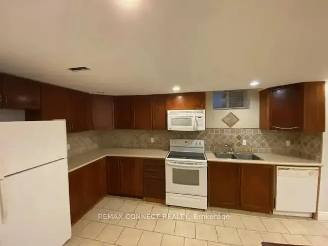 Photo 4 of 532 A Lightfoot Place, Pickering, Woodlands — HOMEH