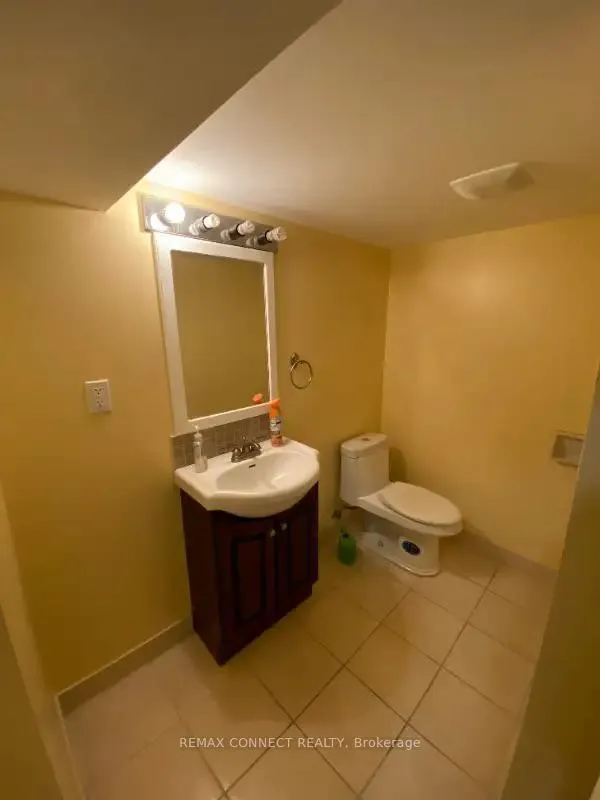 Photo 8 of 532 A Lightfoot Place, Pickering, Woodlands — HOMEH