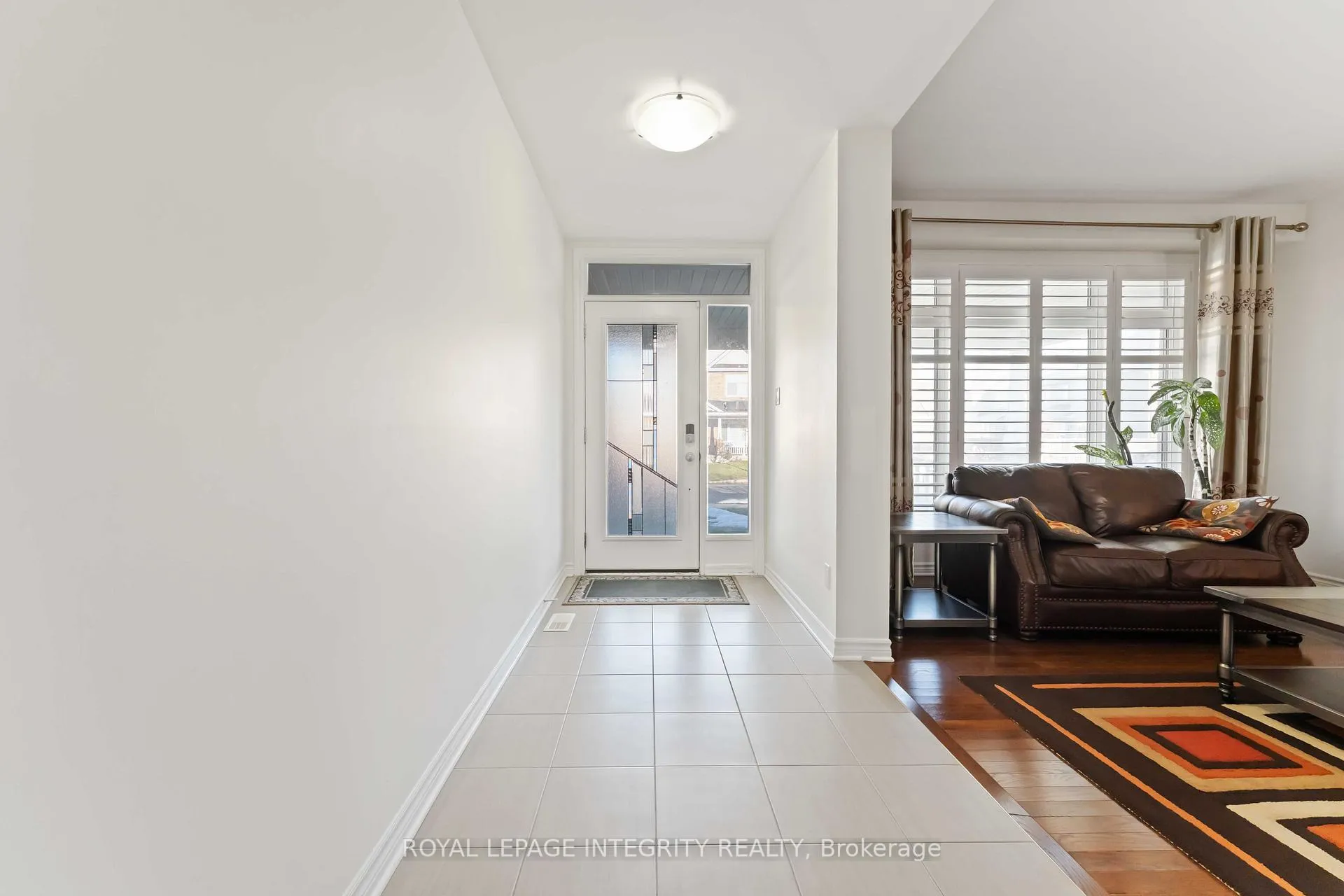 Photo 4 of 561 Egret Way, Ottawa, Barrhaven - Half Moon Bay — HOMEH