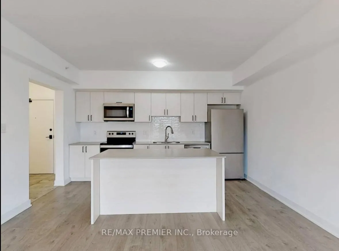 Photo 4 of Unit 607, 5 Chef Lane, Barrie, Rural Barrie Southeast — HOMEH