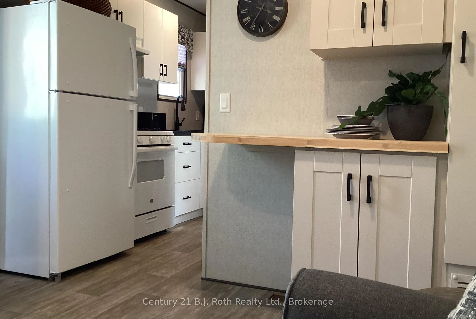 Photo 19 of 719 Poplar Crescent, Bracebridge, Macaulay — HOMEH