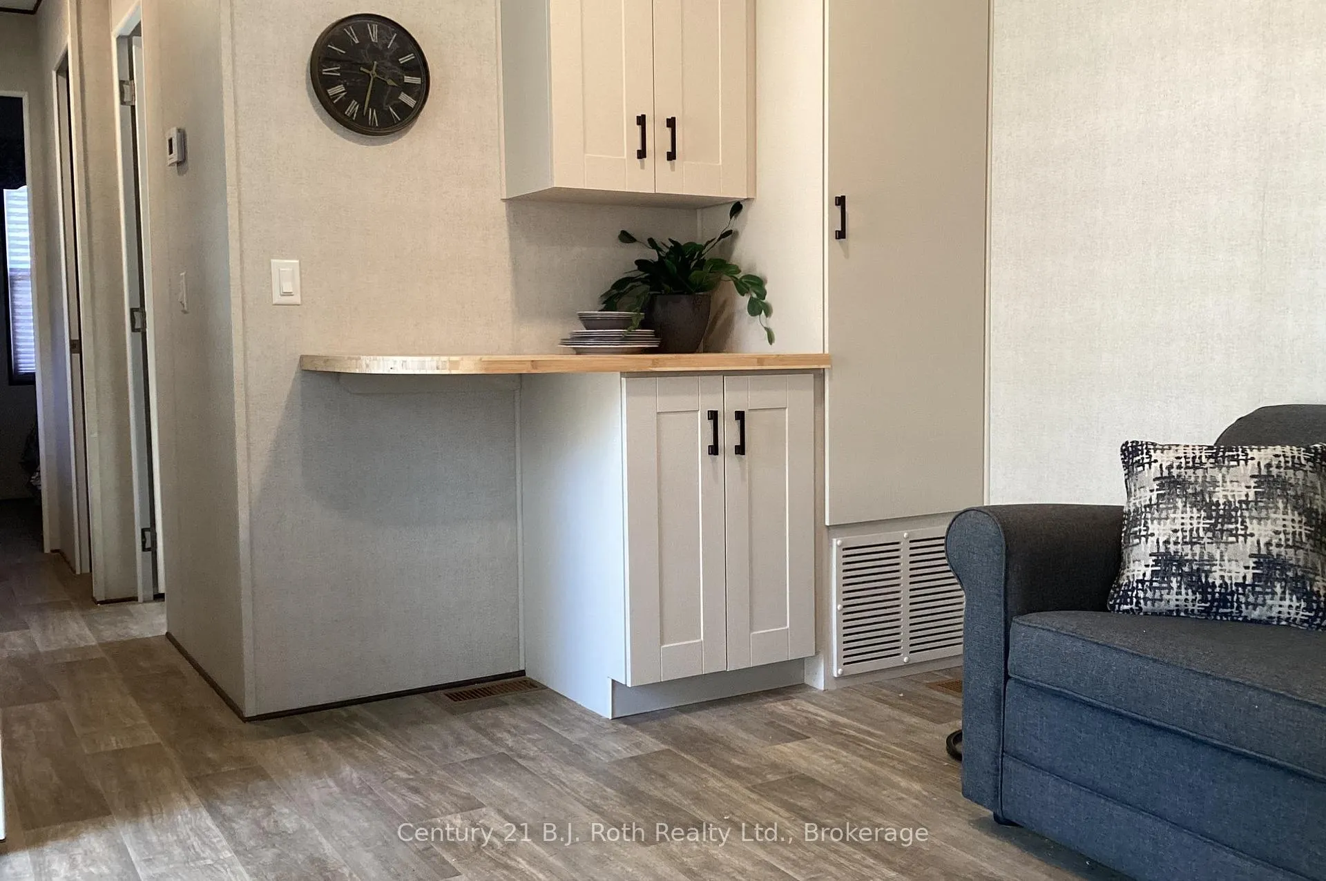 Photo 22 of 719 Poplar Crescent, Bracebridge, Macaulay — HOMEH