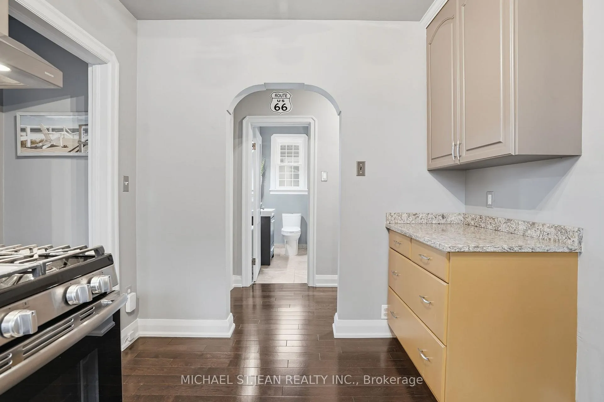 Photo 15 of 210 Vine Street, St. Catharines, Facer — HOMEH