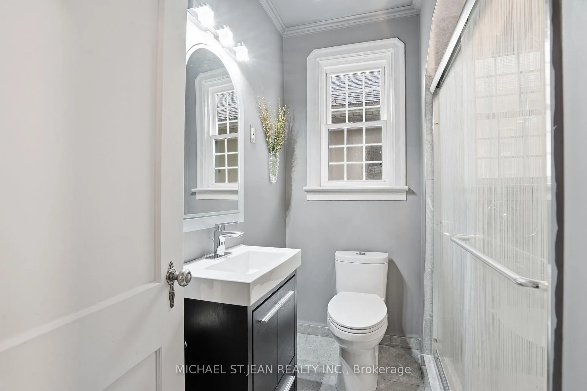 Photo 17 of 210 Vine Street, St. Catharines, Facer — HOMEH