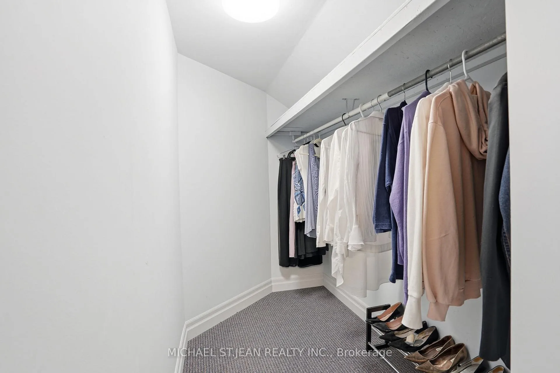 Photo 28 of 210 Vine Street, St. Catharines, Facer — HOMEH