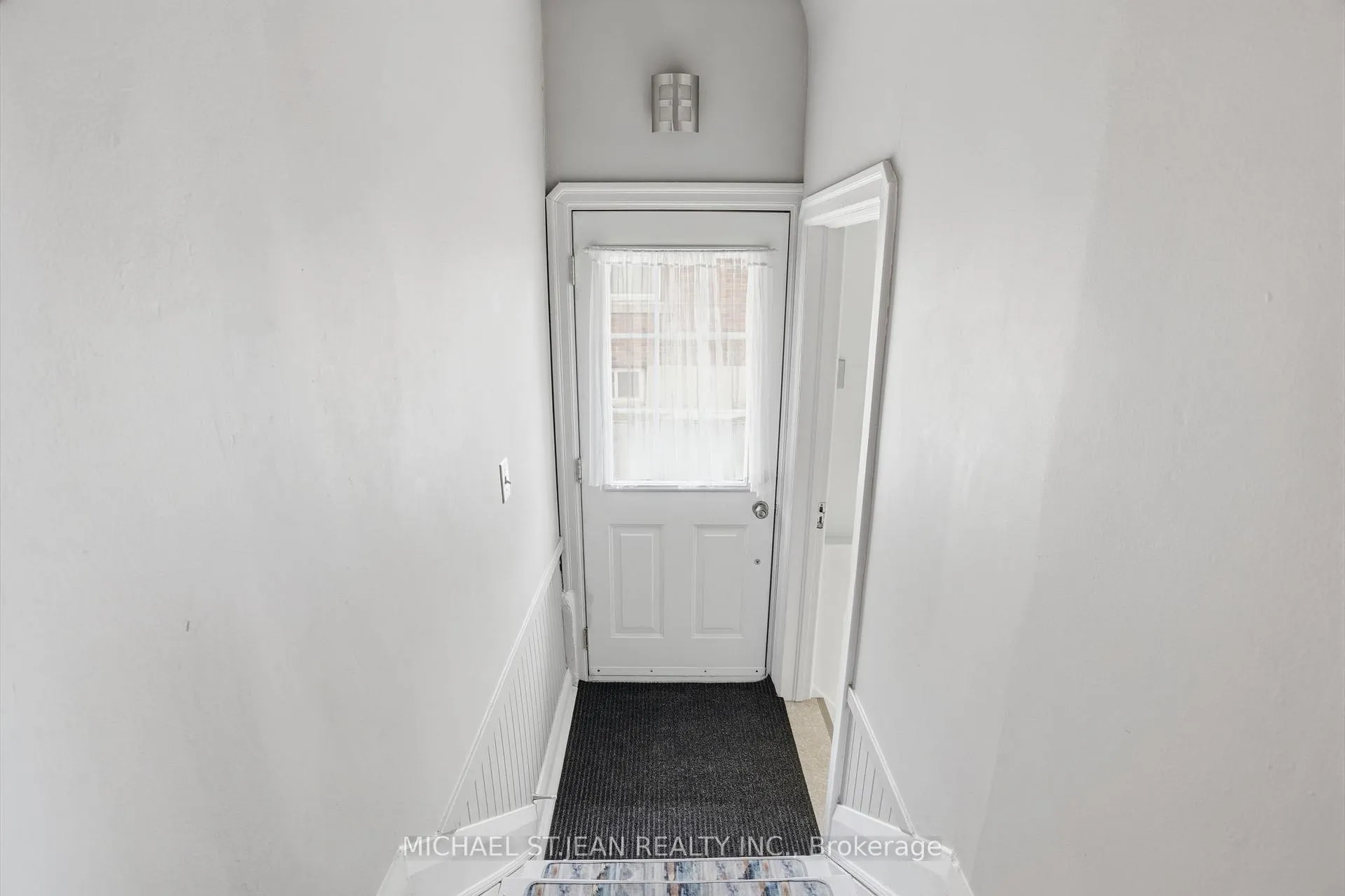 Photo 31 of 210 Vine Street, St. Catharines, Facer — HOMEH