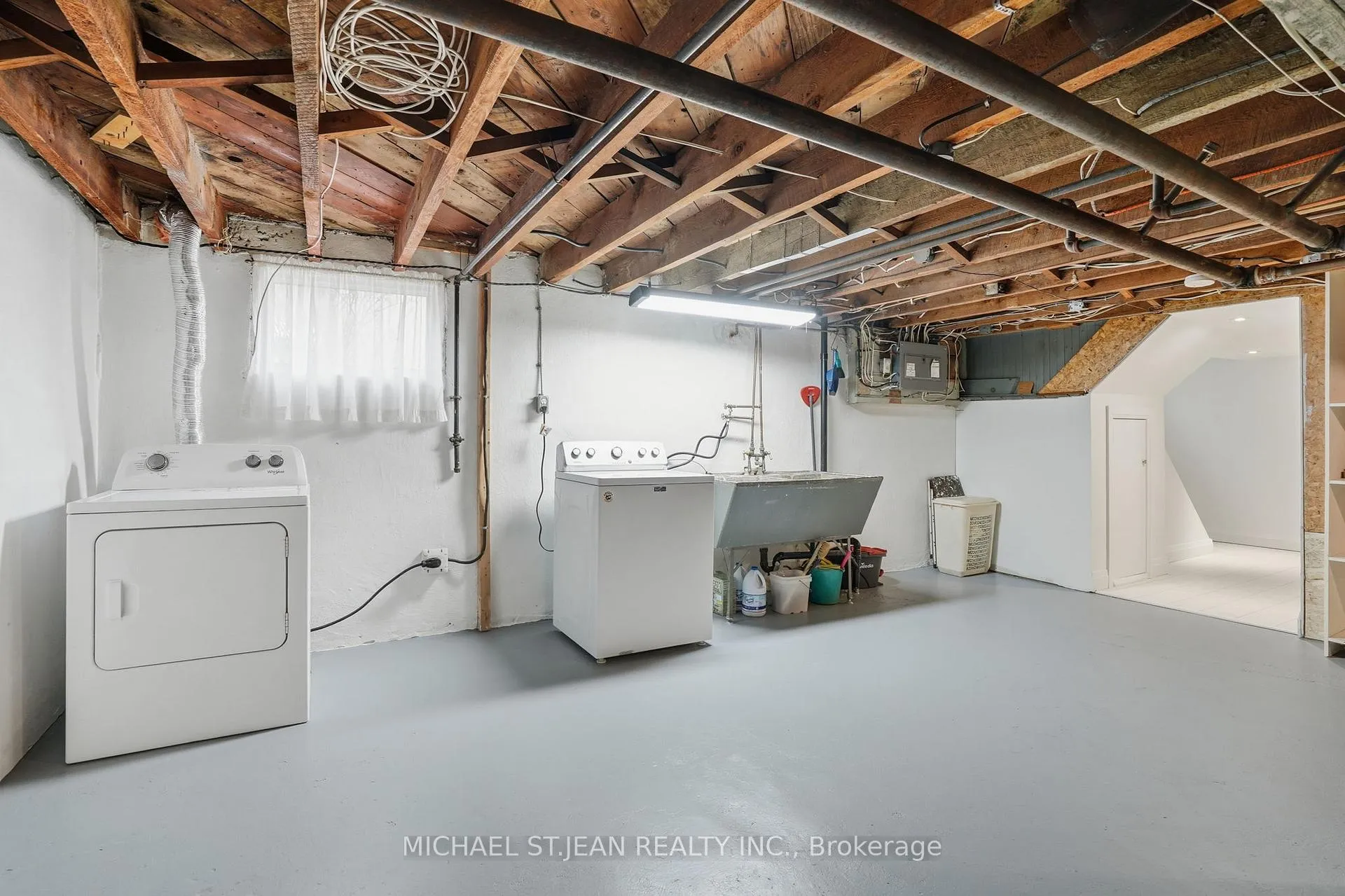 Photo 36 of 210 Vine Street, St. Catharines, Facer — HOMEH