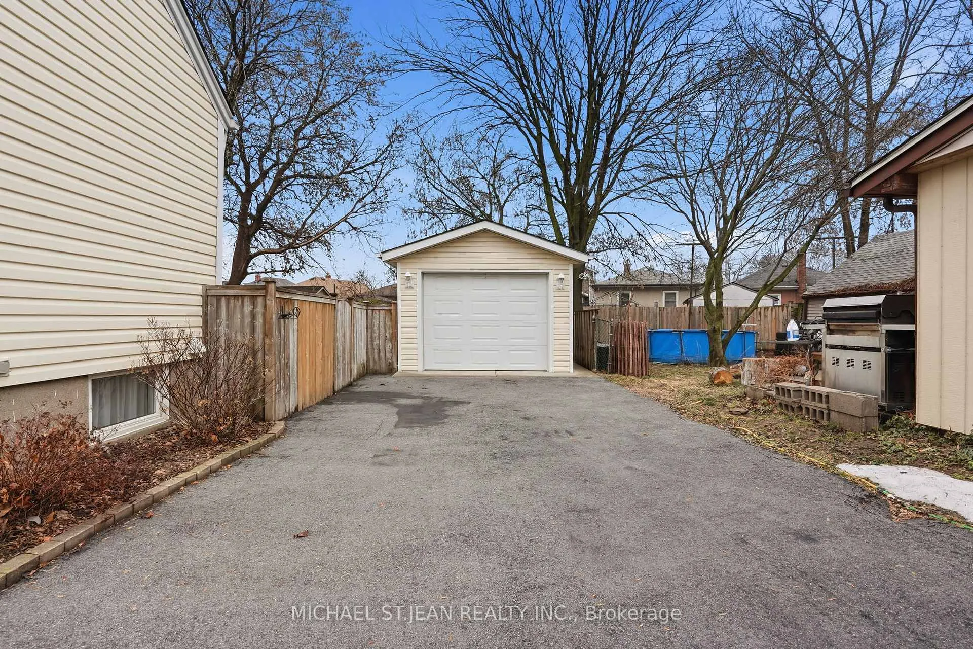 Photo 42 of 210 Vine Street, St. Catharines, Facer — HOMEH