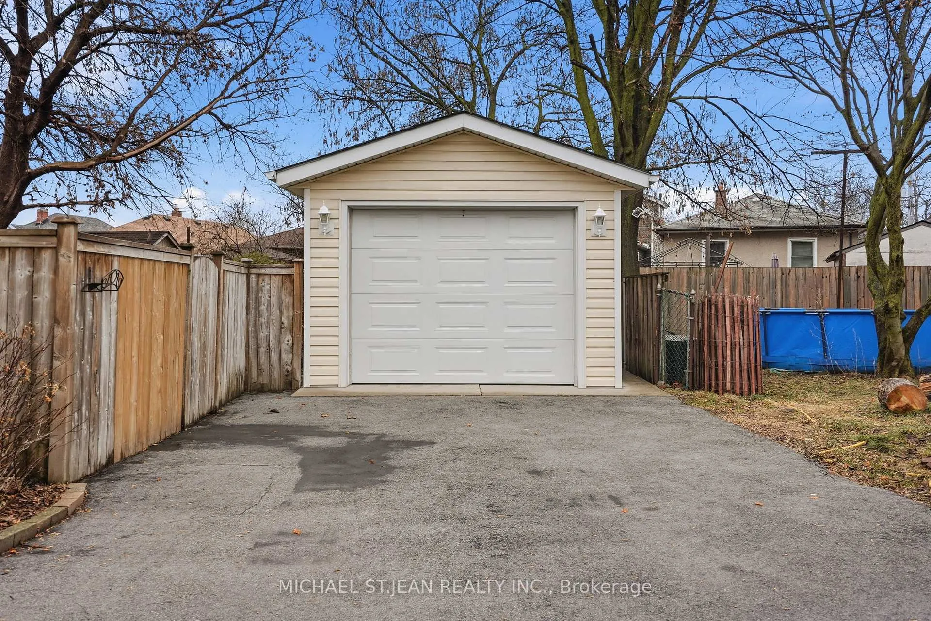 Photo 43 of 210 Vine Street, St. Catharines, Facer — HOMEH