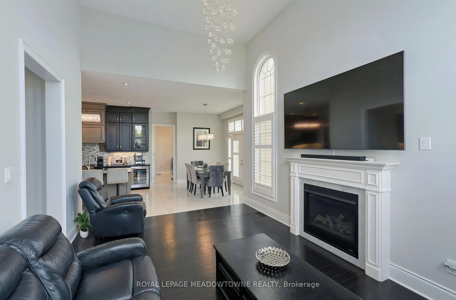 Photo 7 of 1 Royal West Drive, Brampton, Credit Valley — HOMEH