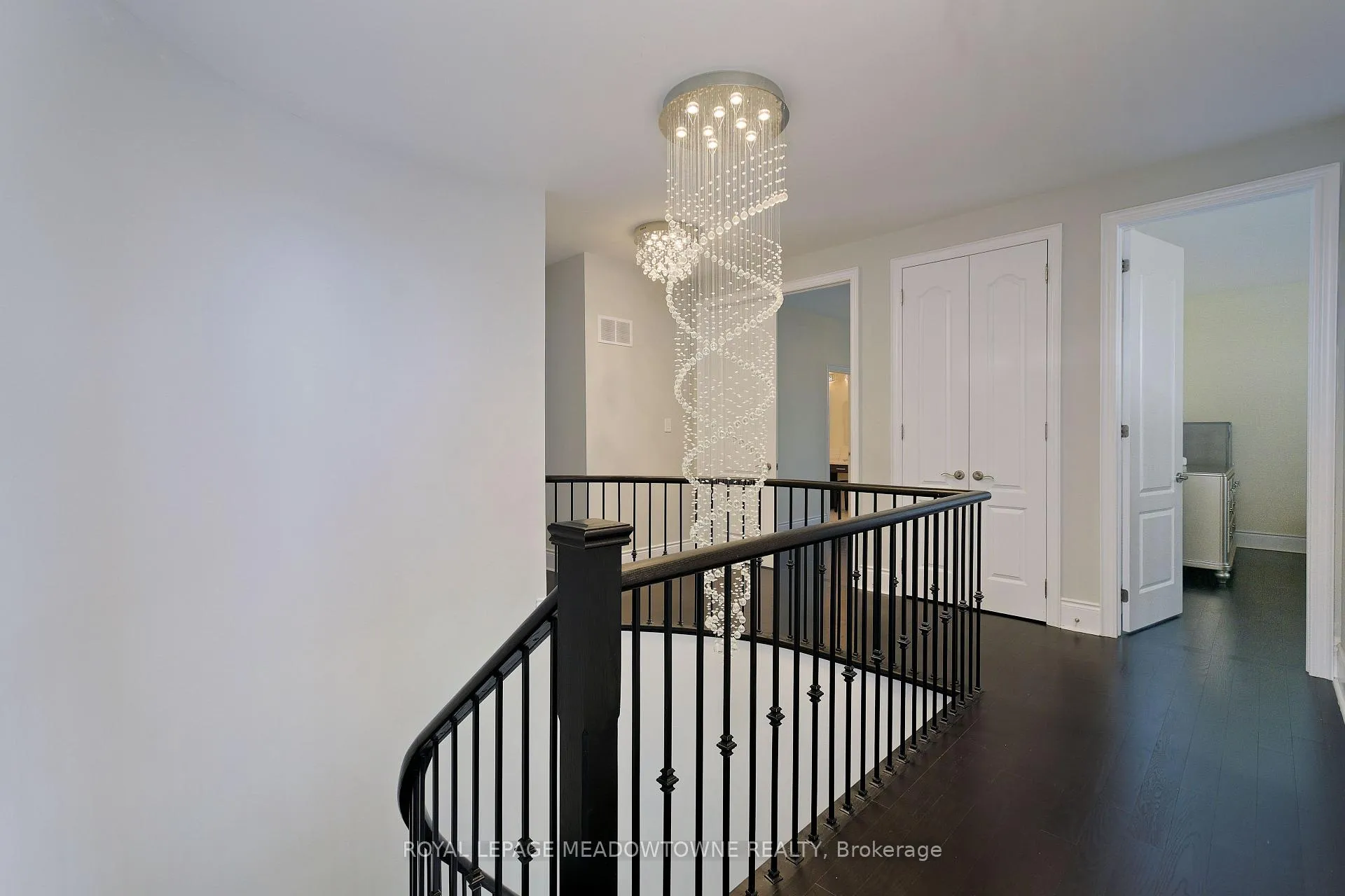 Photo 18 of 1 Royal West Drive, Brampton, Credit Valley — HOMEH