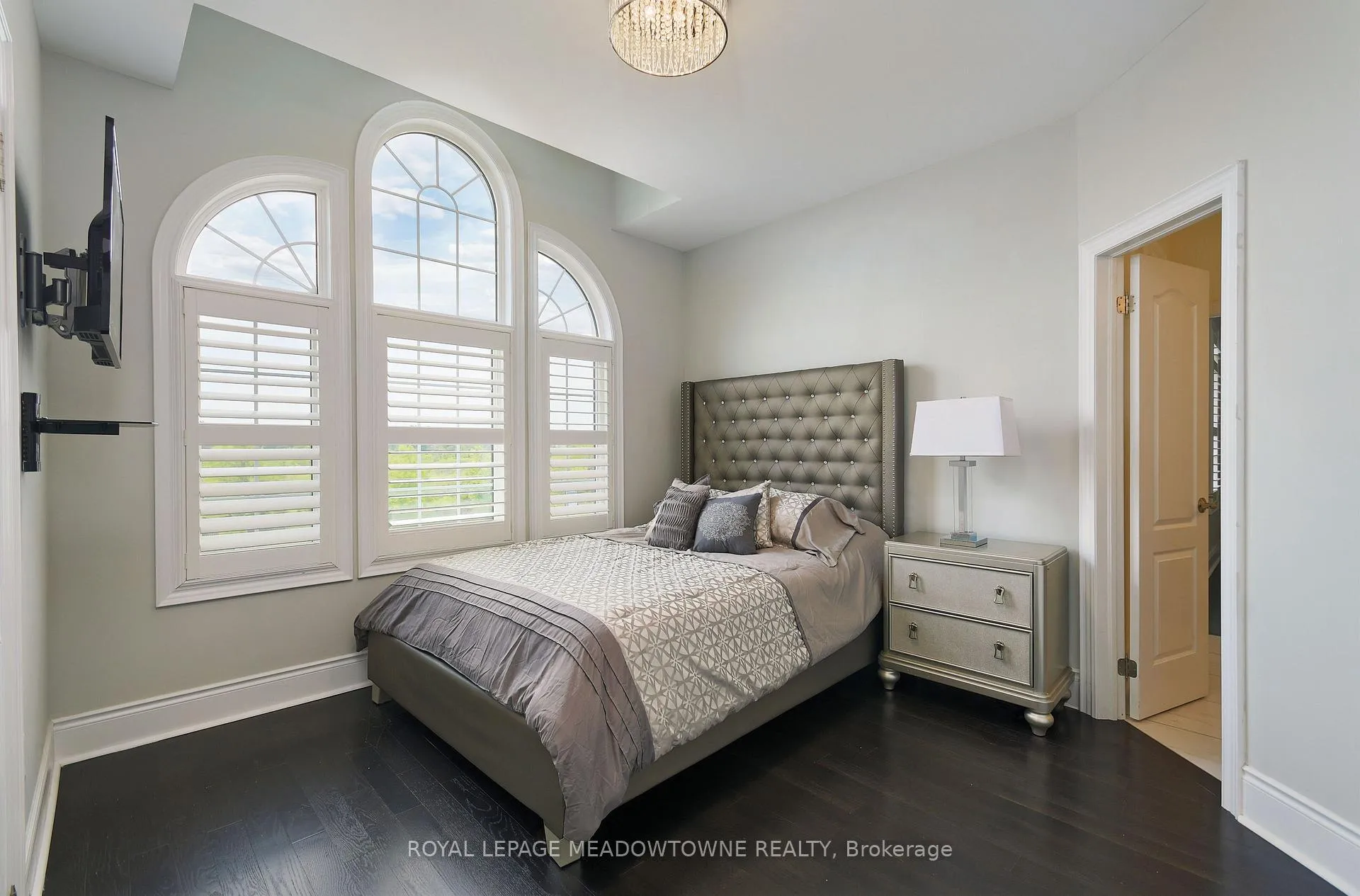 Photo 28 of 1 Royal West Drive, Brampton, Credit Valley — HOMEH