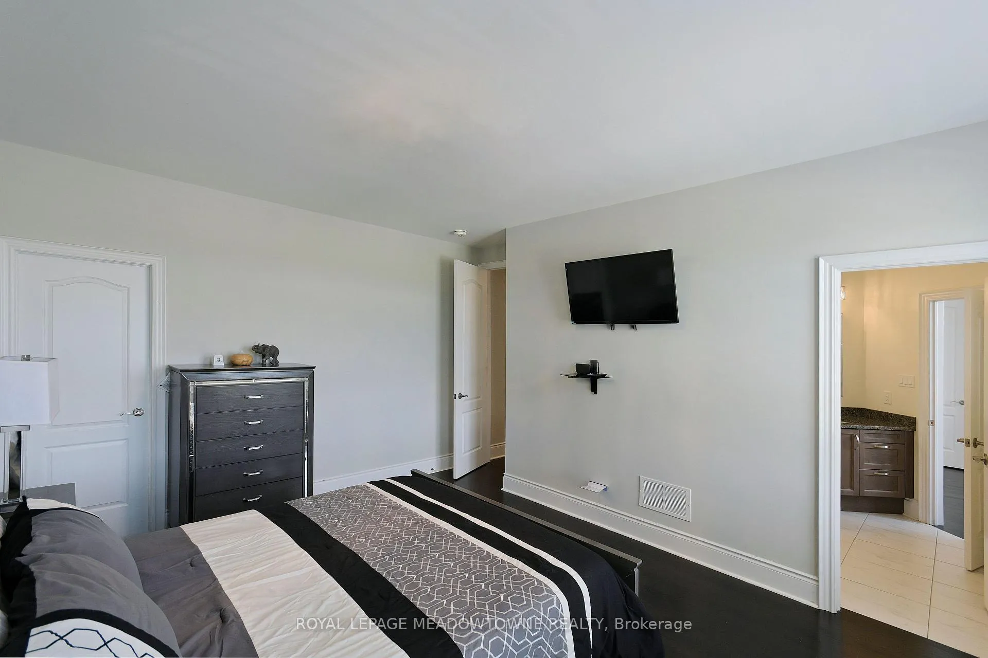 Photo 30 of 1 Royal West Drive, Brampton, Credit Valley — HOMEH
