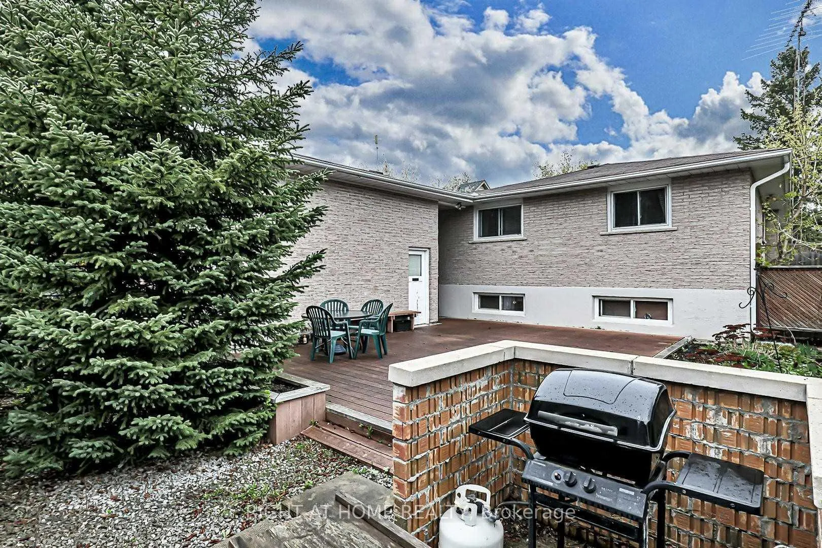 Photo 24 of 41 Rouge Street, Markham, Vinegar Hill — HOMEH