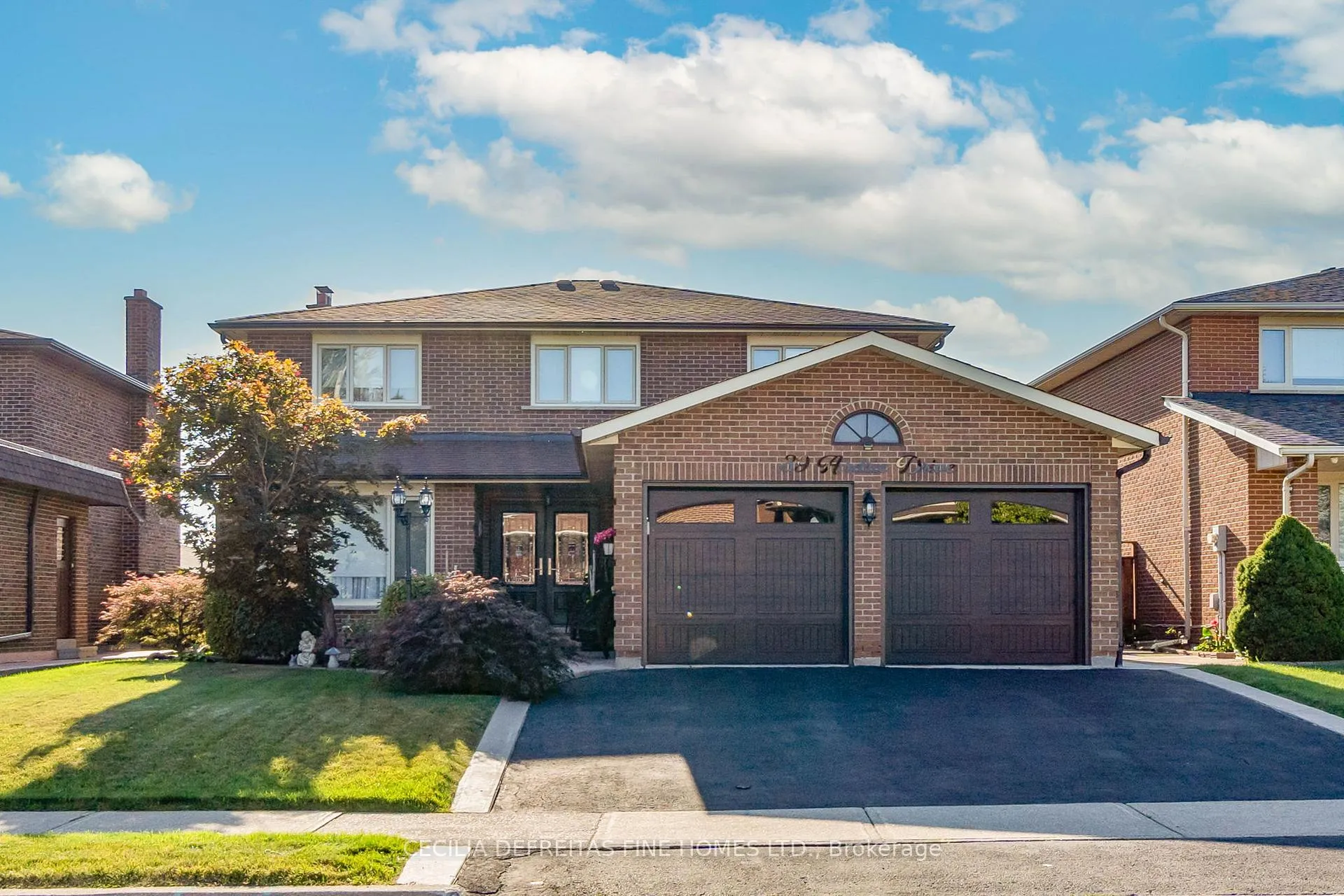 Photo 1 of 39 Airdrie Drive, Vaughan, East Woodbridge — HOMEH