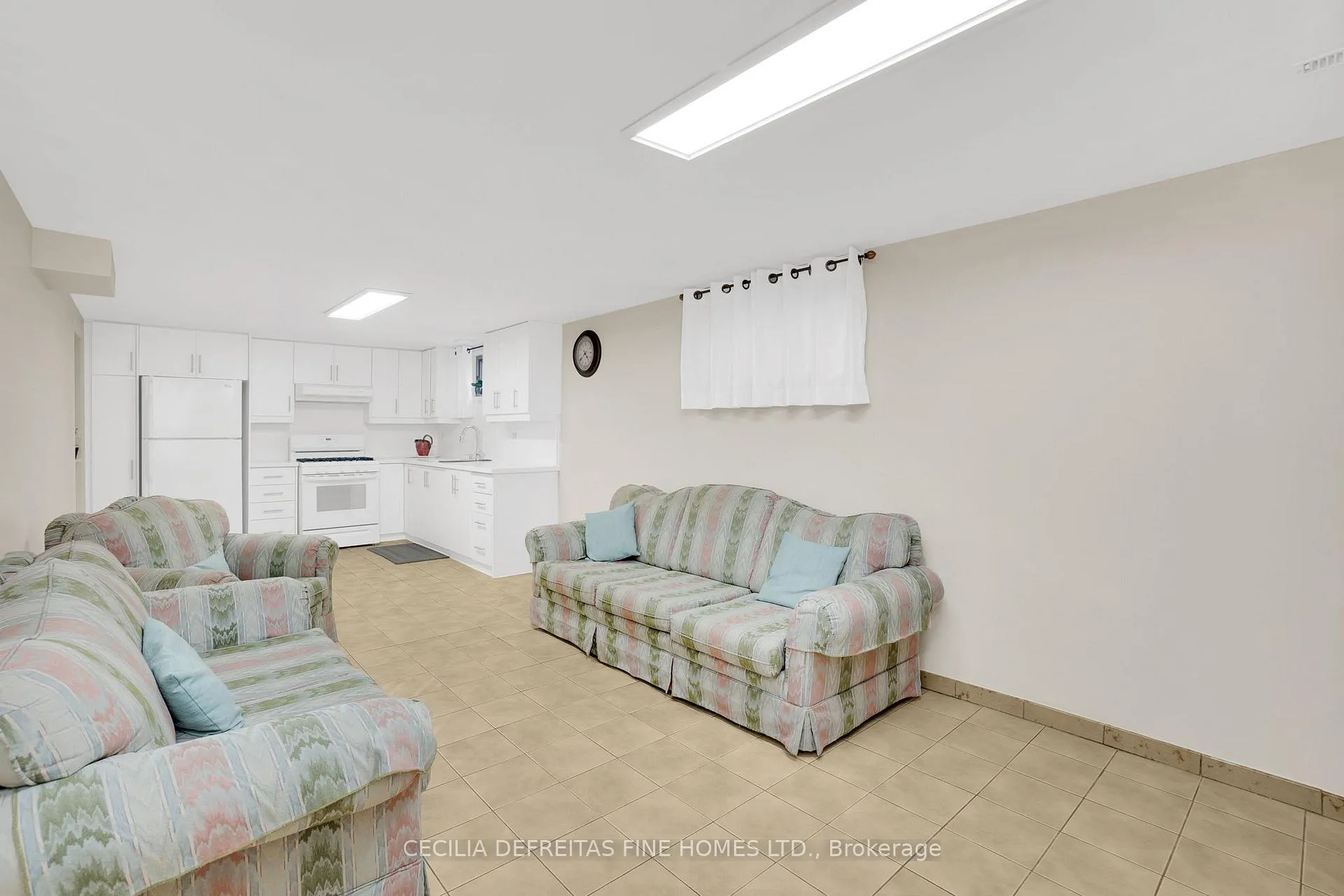 Photo 7 of 39 Airdrie Drive, Vaughan, East Woodbridge — HOMEH