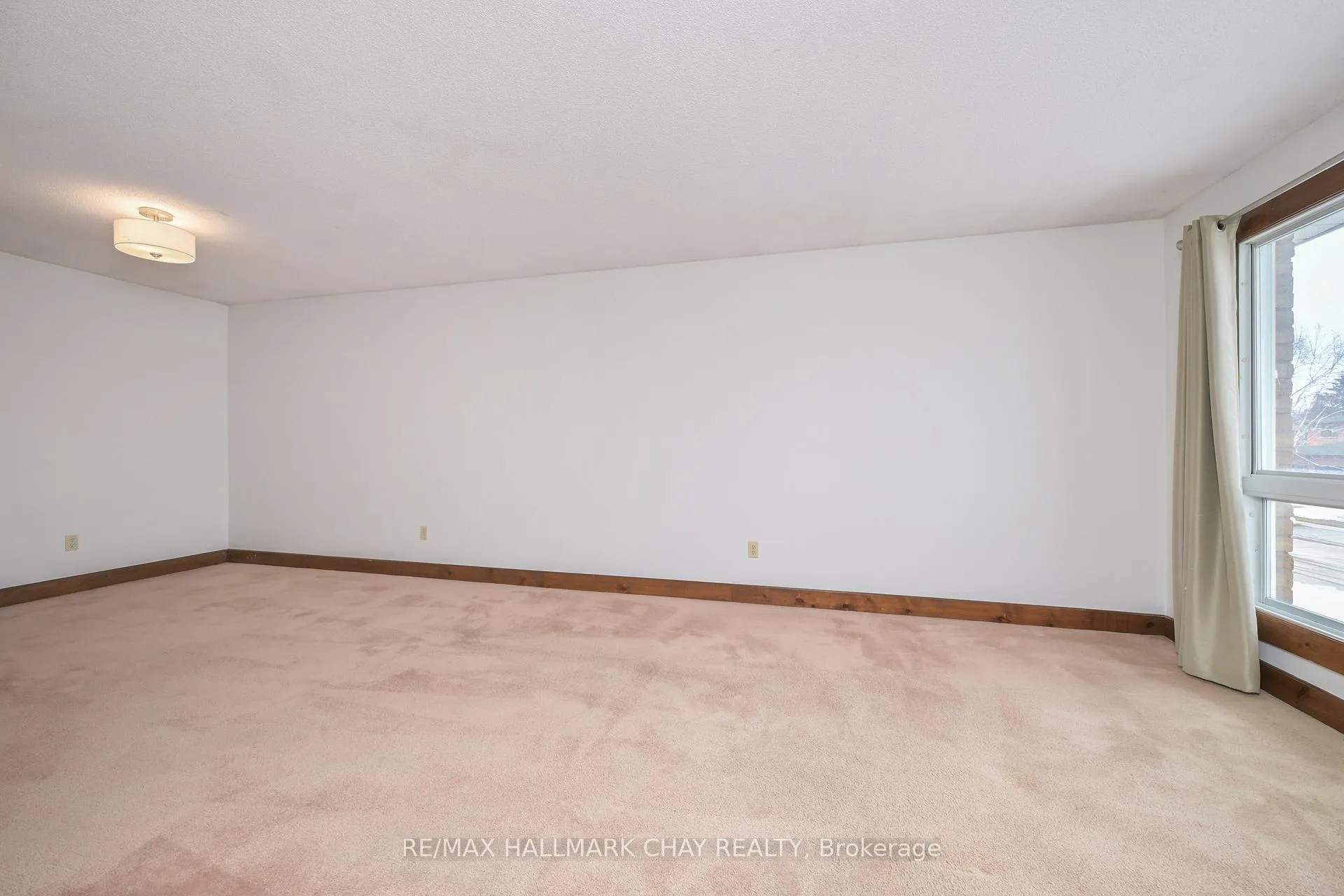 Photo 9 of 133 Cunningham Drive, New Tecumseth, Alliston — HOMEH
