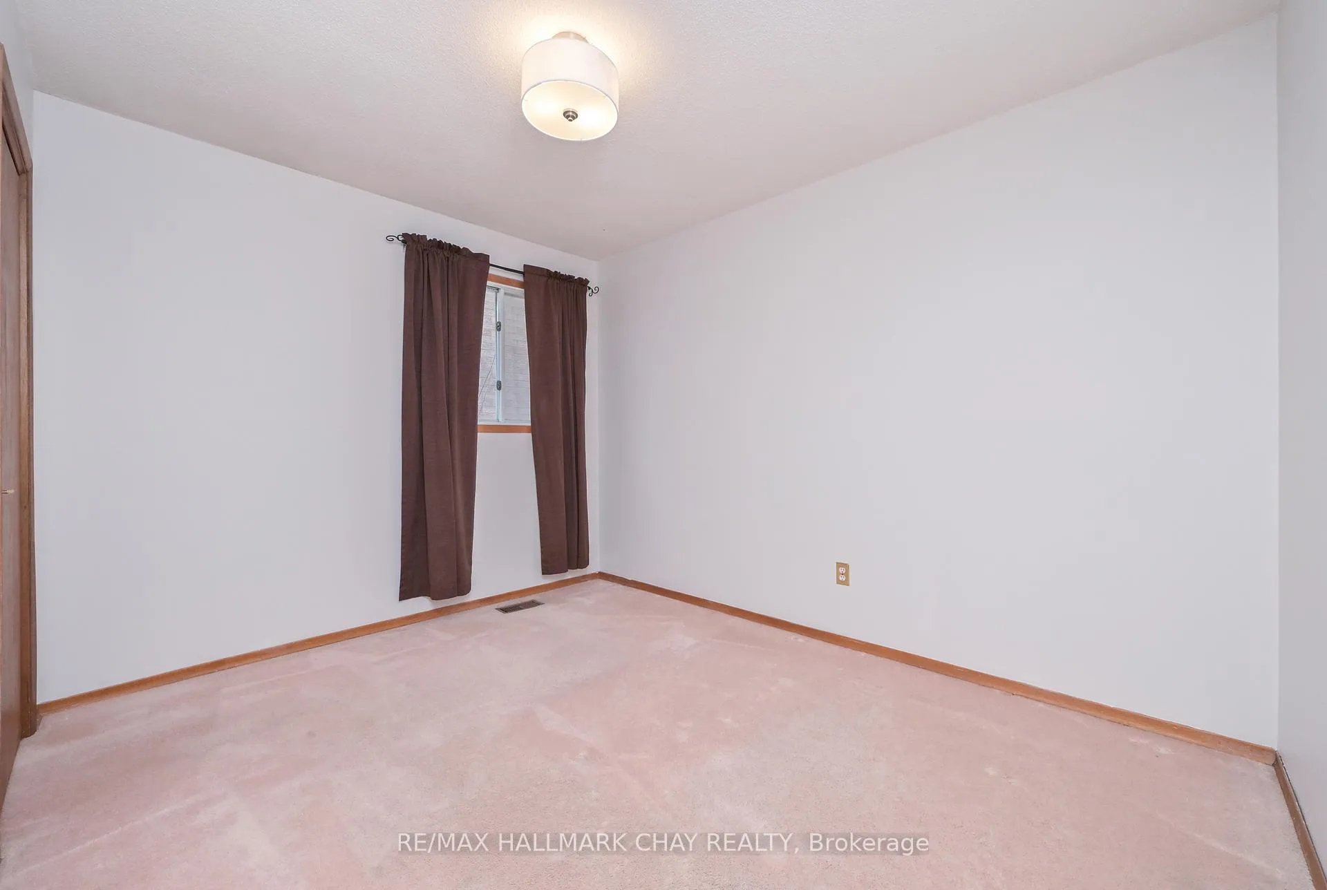 Photo 15 of 133 Cunningham Drive, New Tecumseth, Alliston — HOMEH