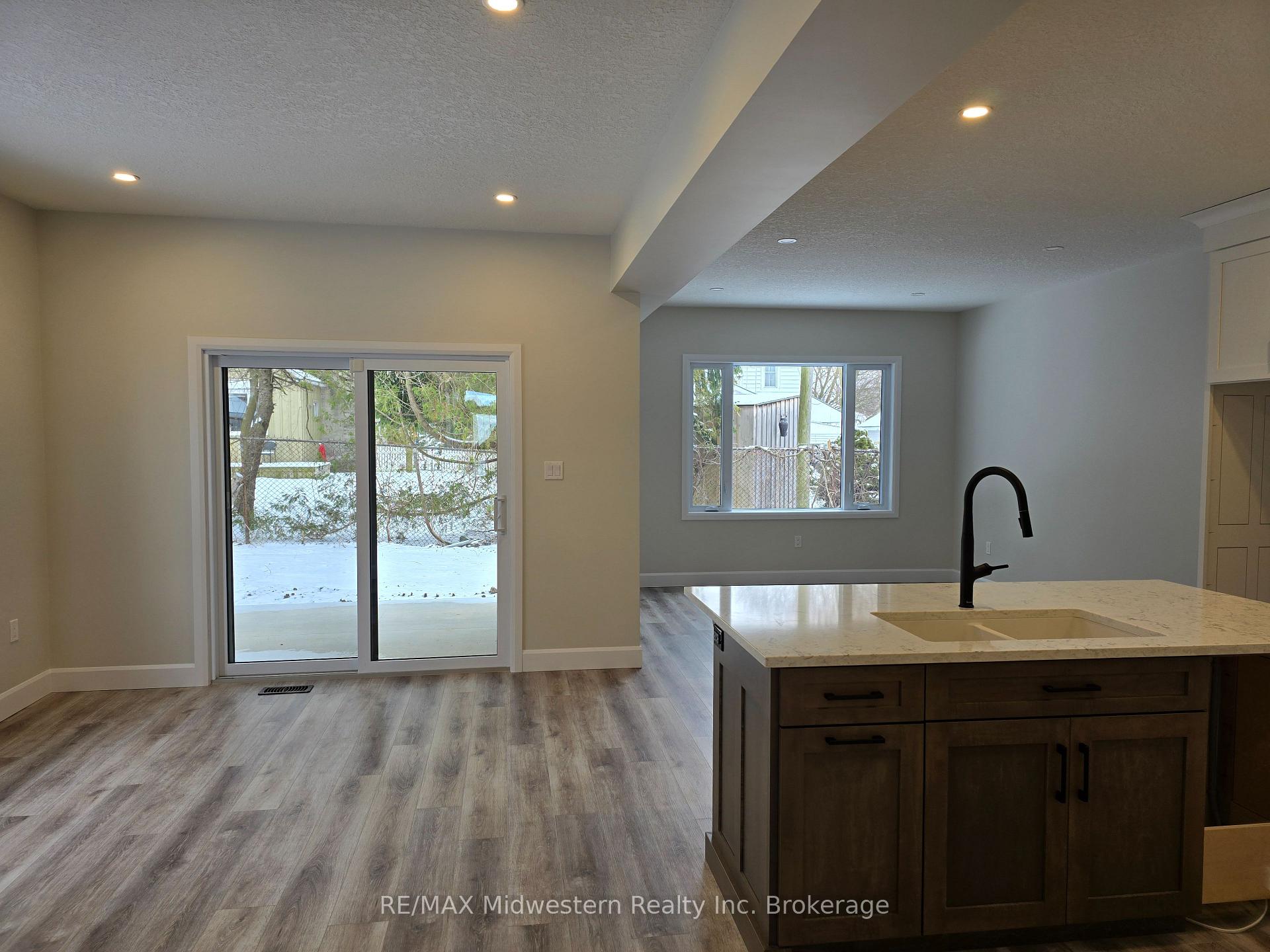 Photo 4 of 32 Roberts Street, Huron East, Seaforth — HOMEH