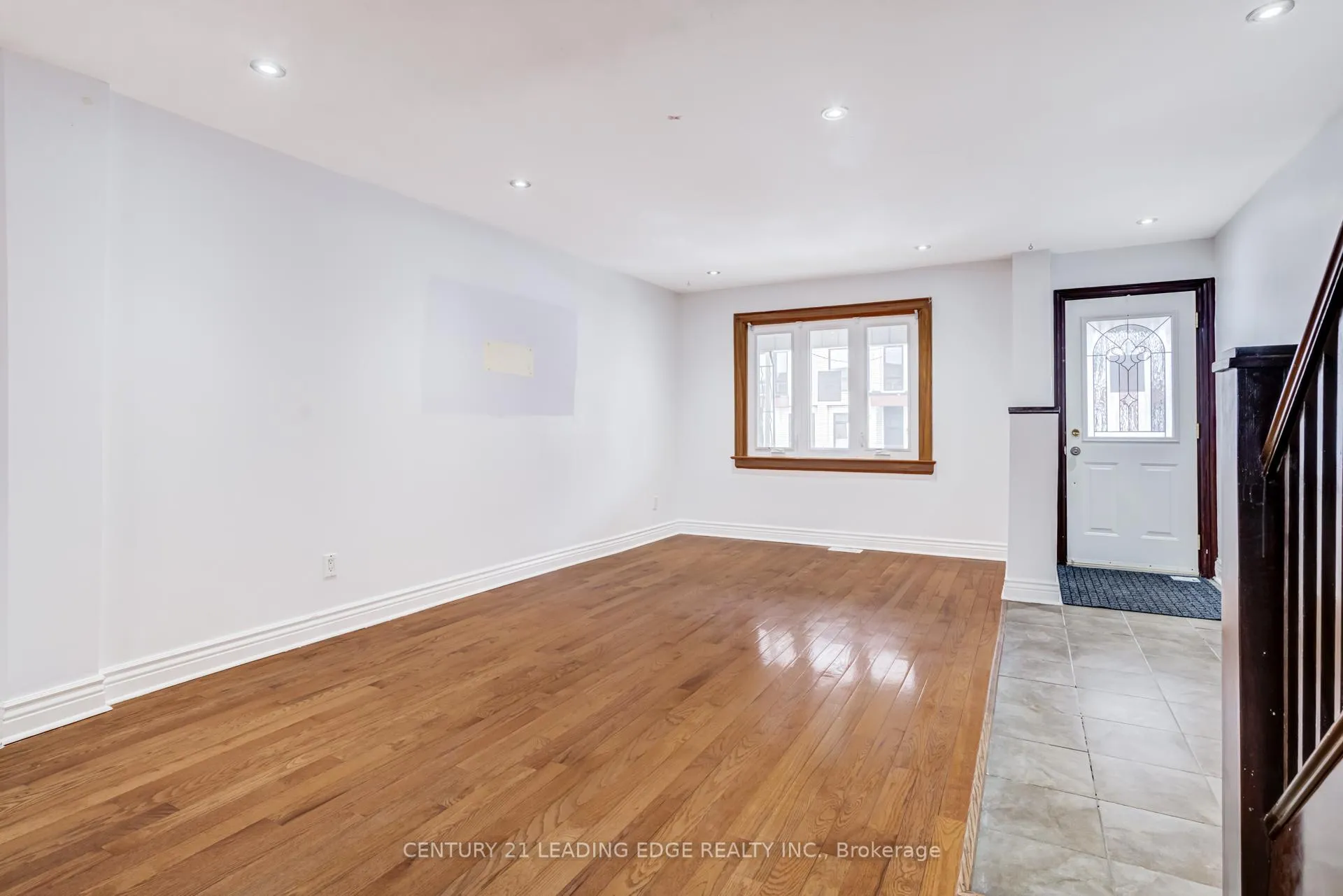 Photo 9 of 12 Innes Avenue, Toronto, Corso Italia-Davenport — HOMEH