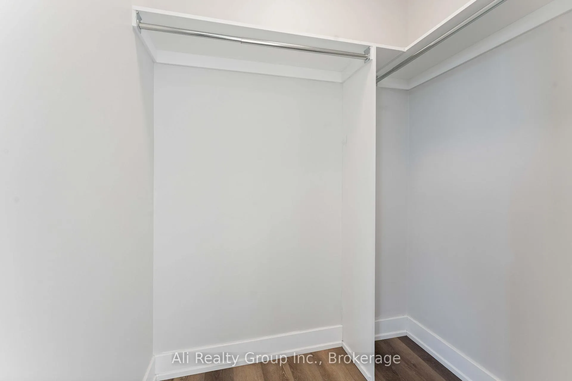 Photo 24 of 147 Fairweather Street, Ottawa, Leitrim — HOMEH