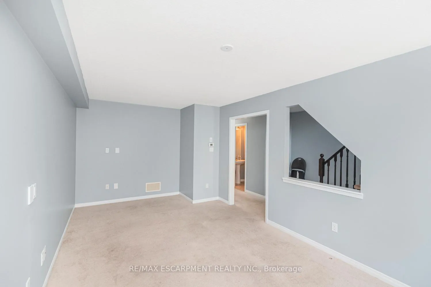 Photo 4 of Unit 52, 7 Sirente Drive, Hamilton, Crerar — HOMEH