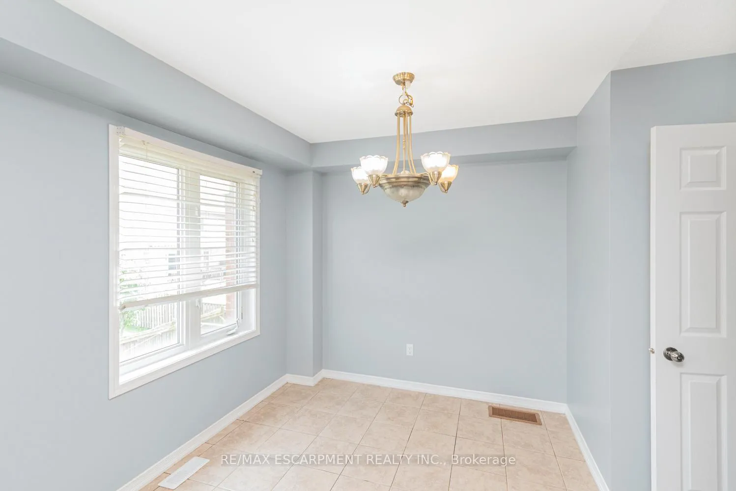 Photo 6 of Unit 52, 7 Sirente Drive, Hamilton, Crerar — HOMEH