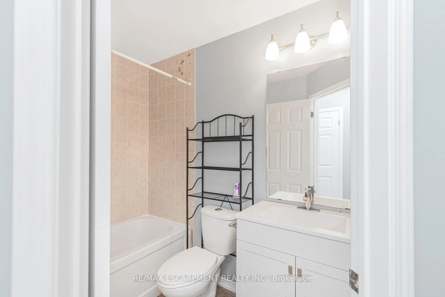 Photo 11 of Unit 52, 7 Sirente Drive, Hamilton, Crerar — HOMEH