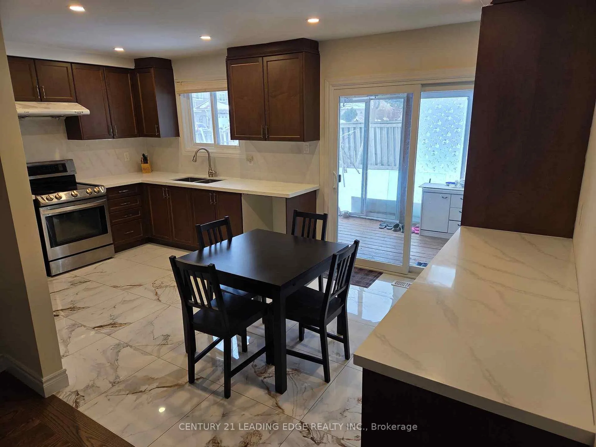 Photo 7 of 80 Beckwith Crescent, Markham, Milliken Mills East — HOMEH