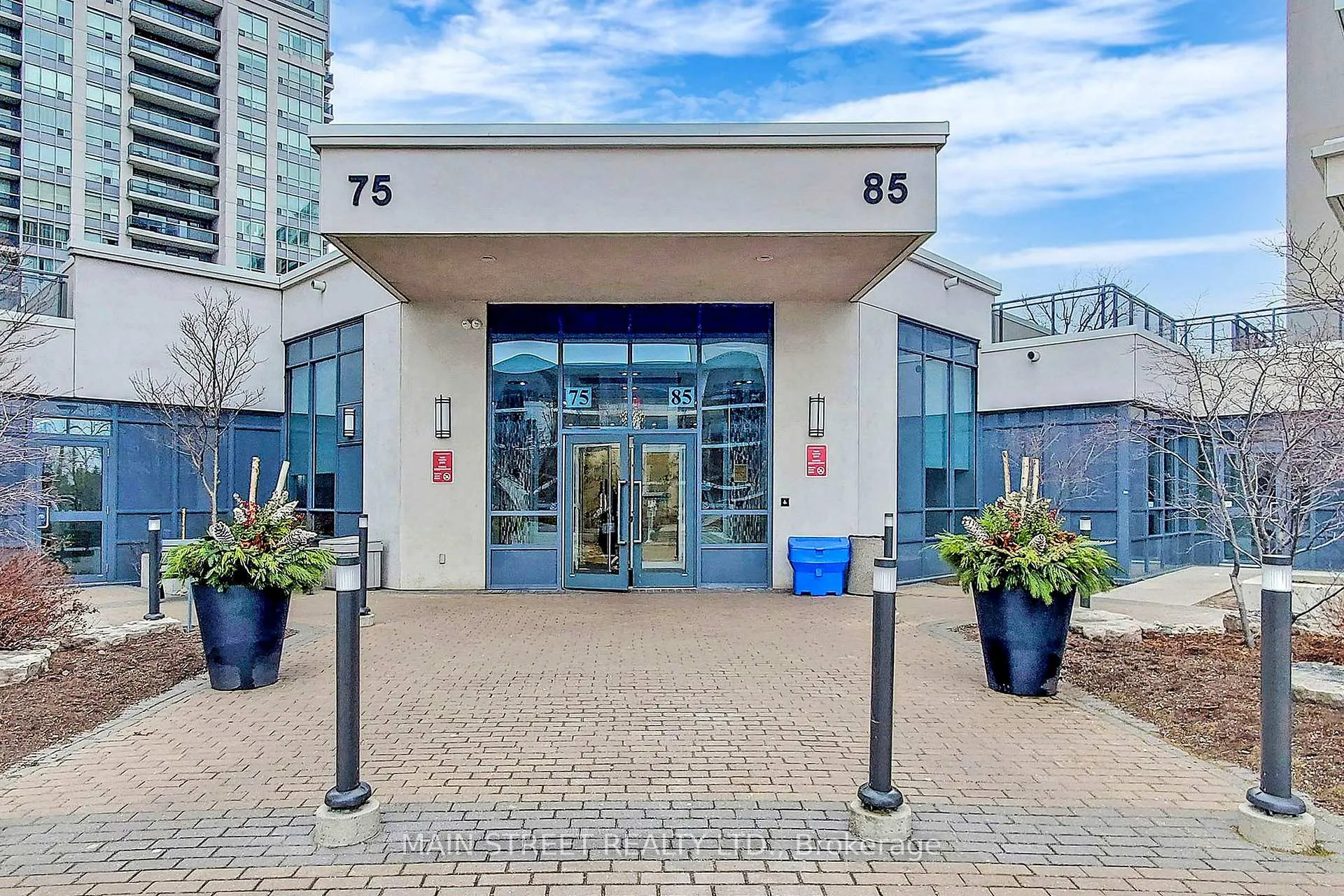 Photo 4 of Unit 1002, 85 North Park Road, Vaughan, Beverley Glen — HOMEH