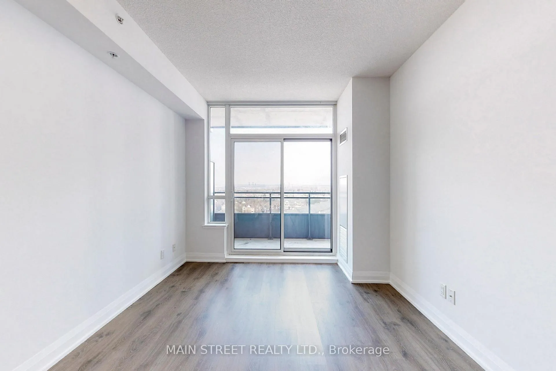 Photo 8 of Unit 1002, 85 North Park Road, Vaughan, Beverley Glen — HOMEH
