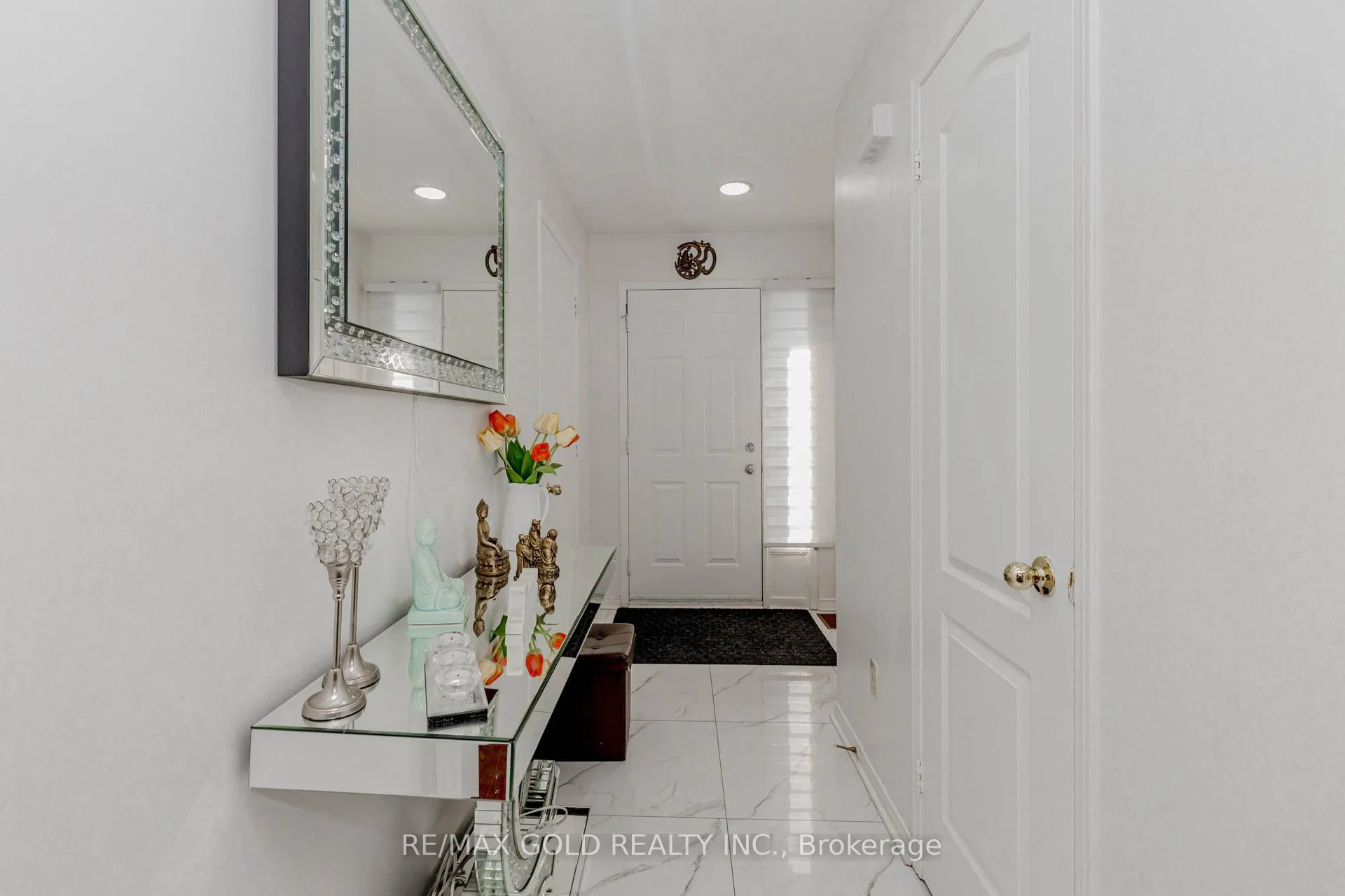 Photo 4 of 1156 Westview Terrace, Oakville, West Oak Trails — HOMEH