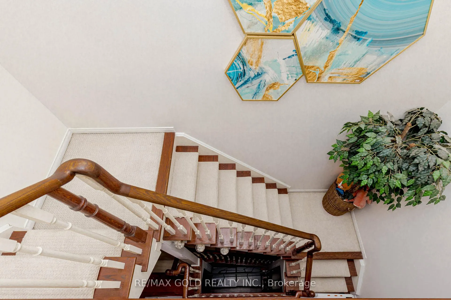 Photo 24 of 1156 Westview Terrace, Oakville, West Oak Trails — HOMEH
