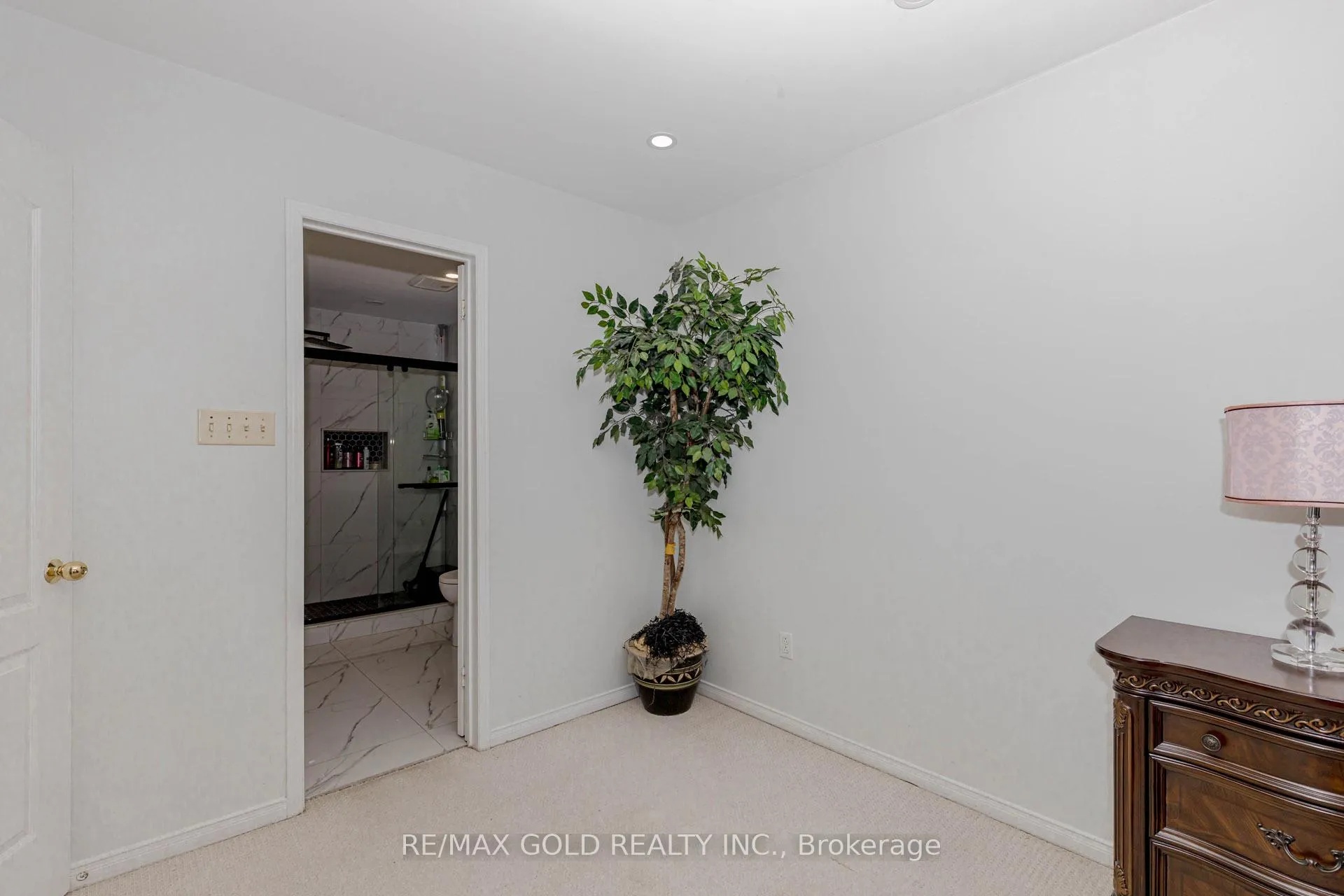 Photo 29 of 1156 Westview Terrace, Oakville, West Oak Trails — HOMEH