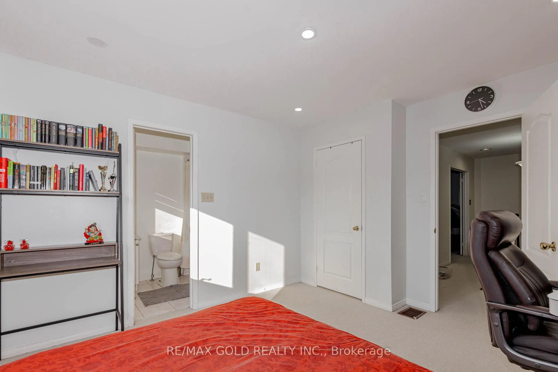 Photo 36 of 1156 Westview Terrace, Oakville, West Oak Trails — HOMEH