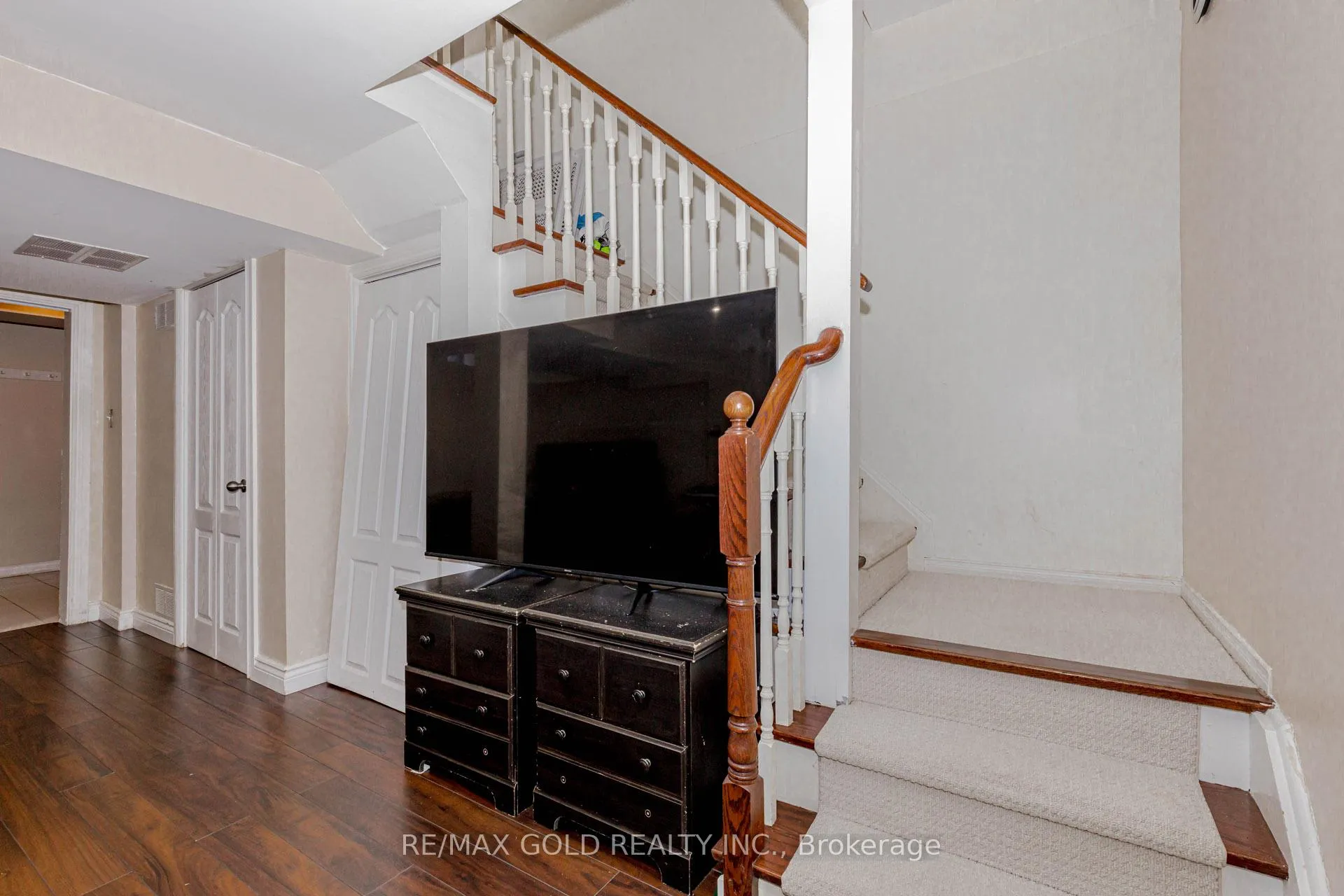 Photo 40 of 1156 Westview Terrace, Oakville, West Oak Trails — HOMEH