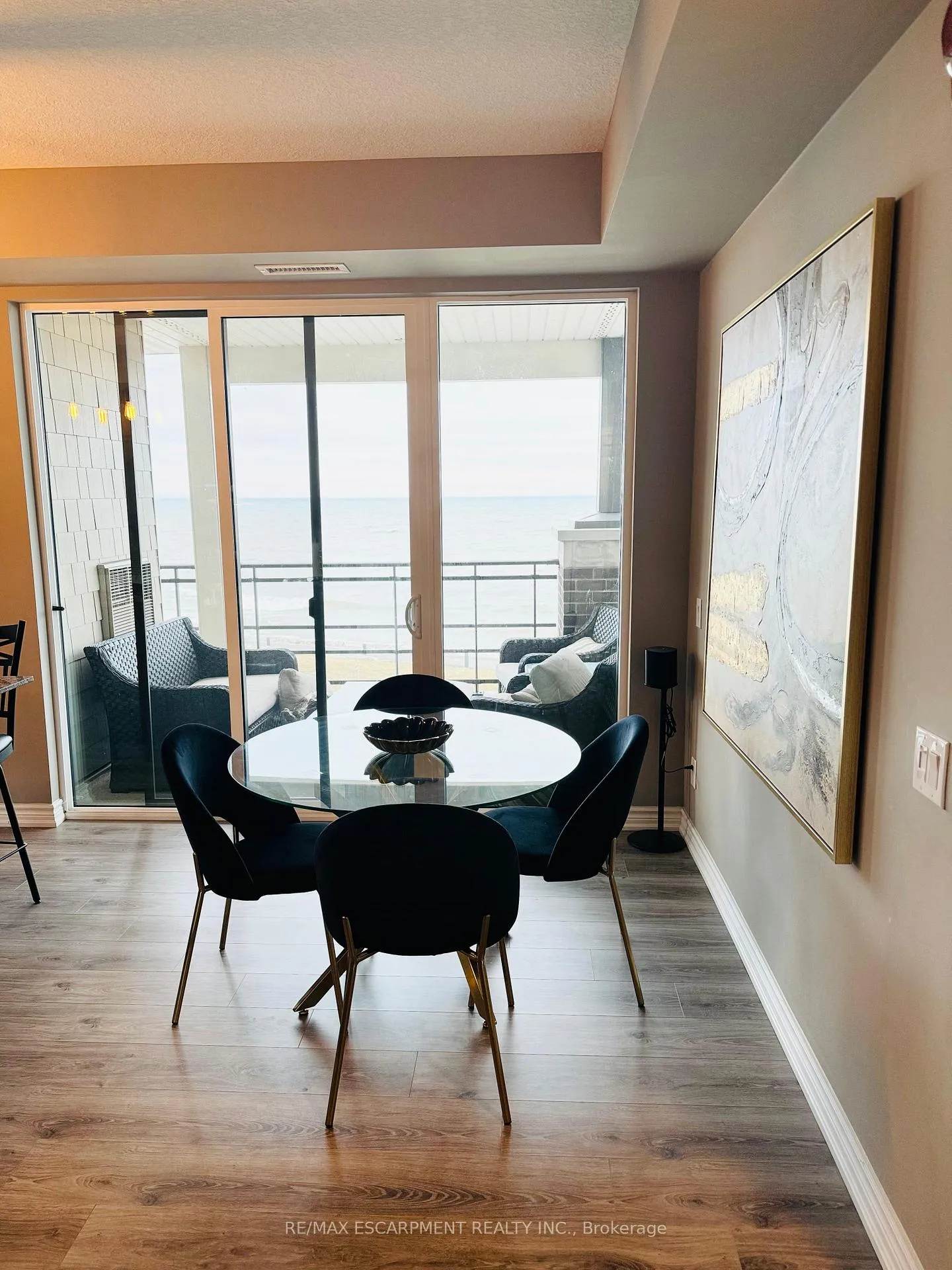 Photo 5 of Unit 318, 40 Esplanade Lane, Grimsby, Grimsby Beach — HOMEH