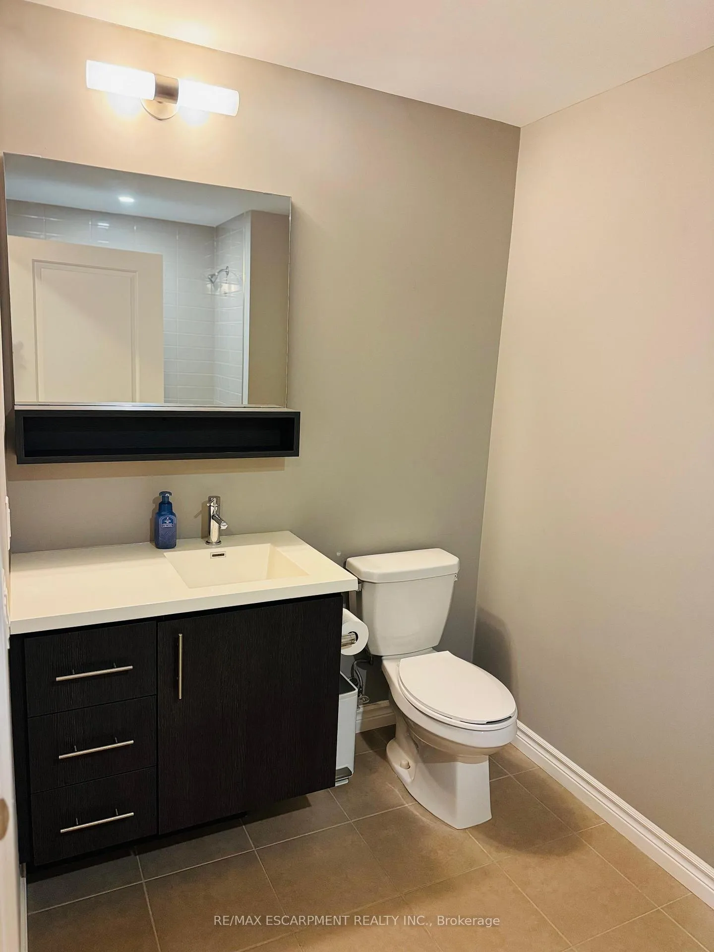 Photo 14 of Unit 318, 40 Esplanade Lane, Grimsby, Grimsby Beach — HOMEH