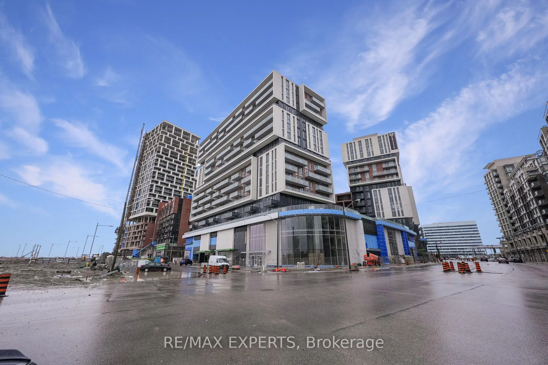 Photo 3 of Unit B710, 292 Verdale Crossing, Markham, Unionville — HOMEH