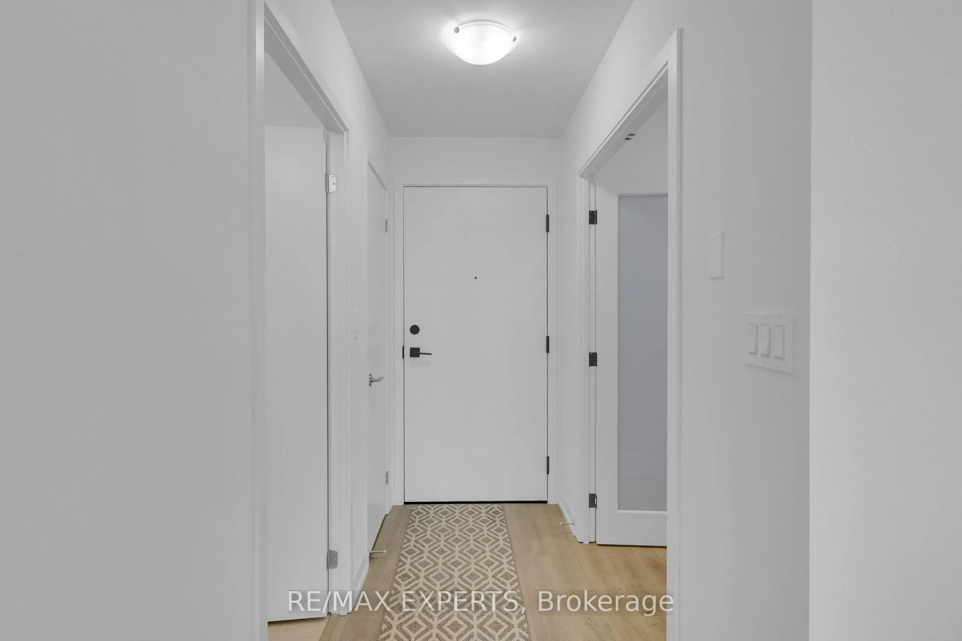Photo 4 of Unit B710, 292 Verdale Crossing, Markham, Unionville — HOMEH