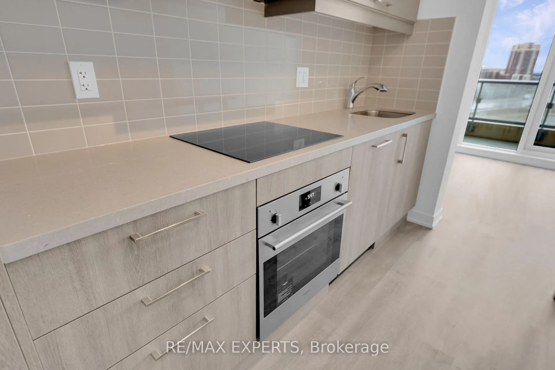 Photo 13 of Unit B710, 292 Verdale Crossing, Markham, Unionville — HOMEH