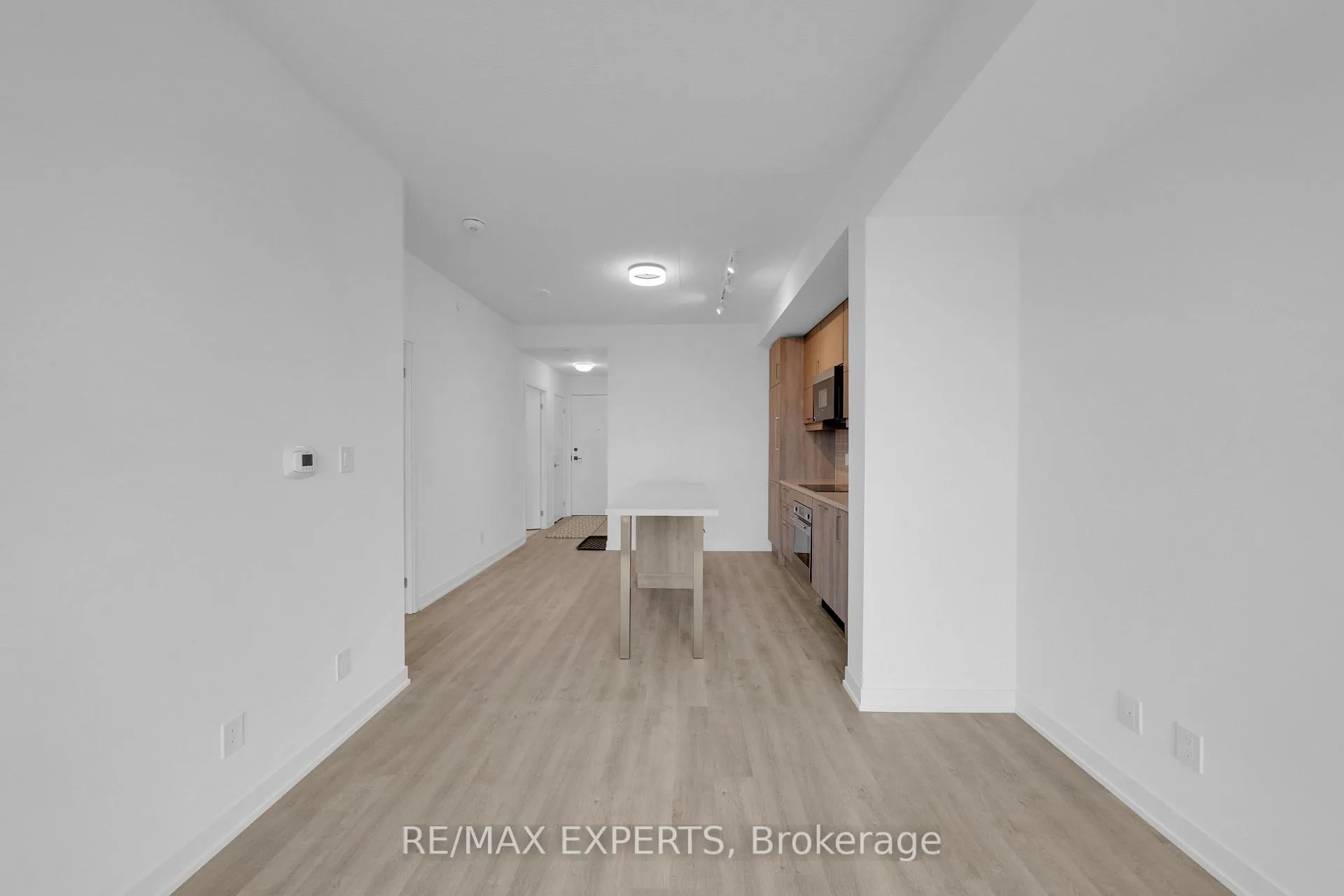 Photo 17 of Unit B710, 292 Verdale Crossing, Markham, Unionville — HOMEH