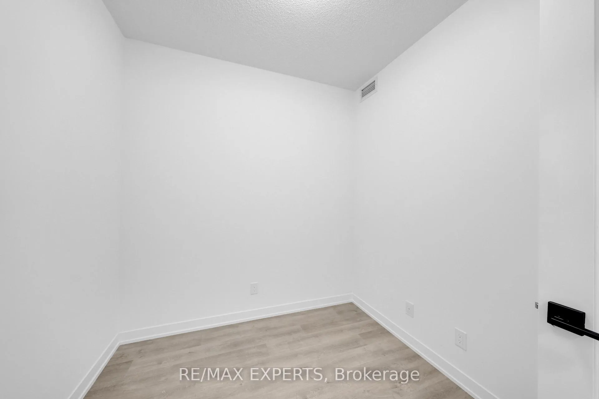 Photo 28 of Unit B710, 292 Verdale Crossing, Markham, Unionville — HOMEH