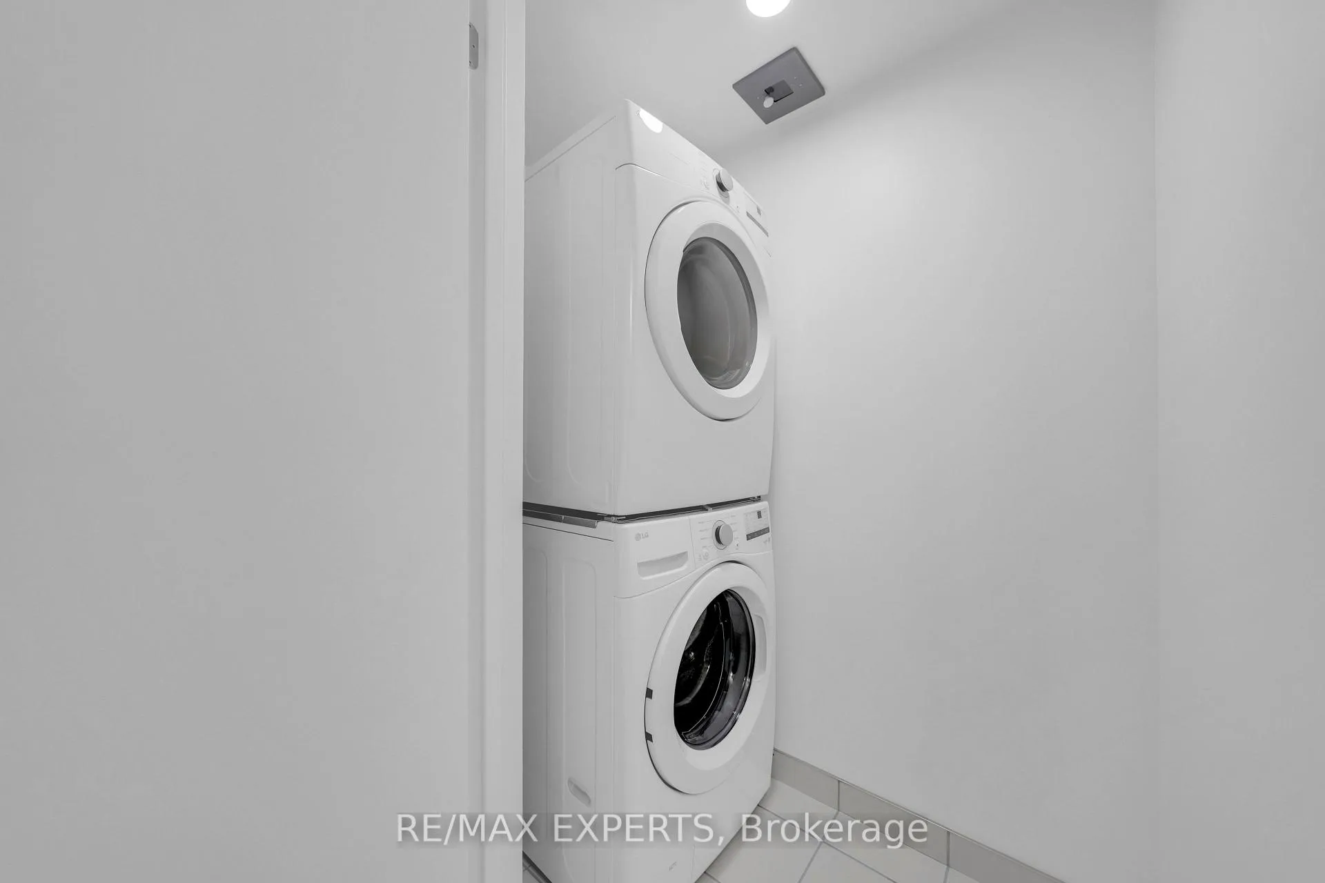 Photo 31 of Unit B710, 292 Verdale Crossing, Markham, Unionville — HOMEH