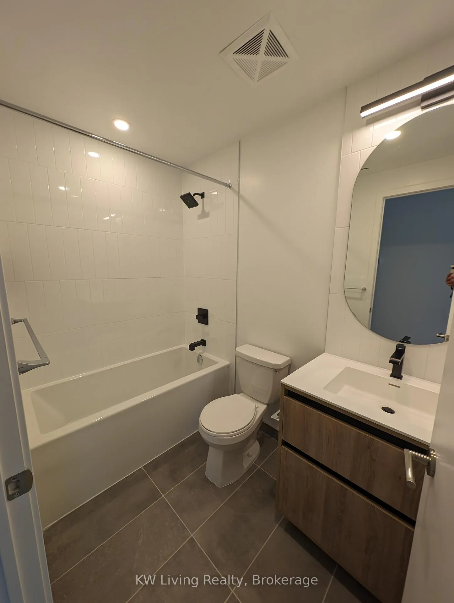 Photo 10 of Unit 1215, 7950 Bathurst Street, Vaughan, Beverley Glen — HOMEH