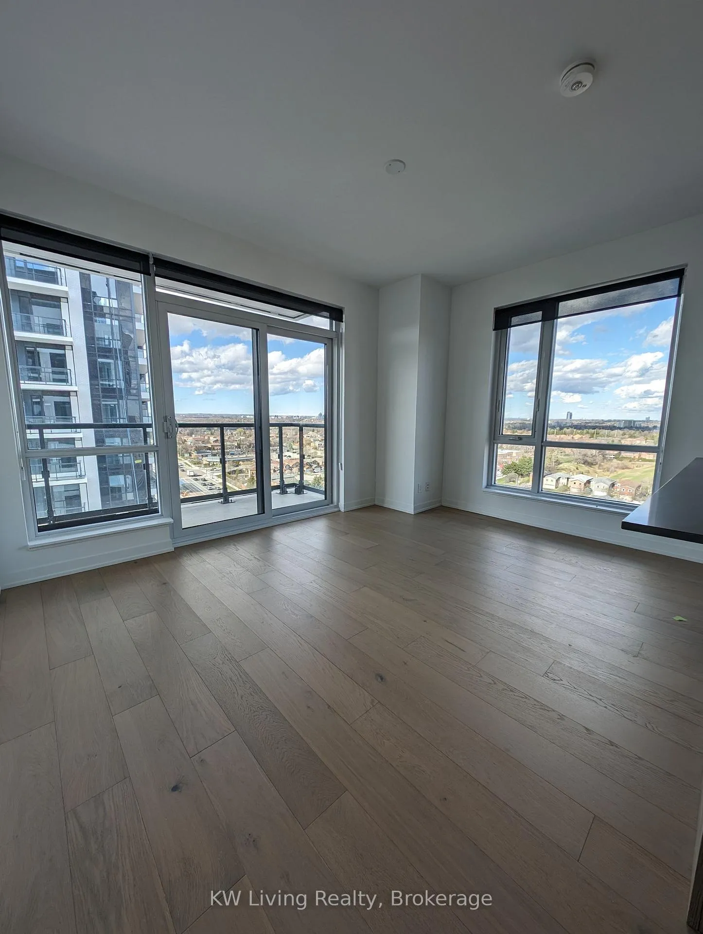 Photo 11 of Unit 1215, 7950 Bathurst Street, Vaughan, Beverley Glen — HOMEH