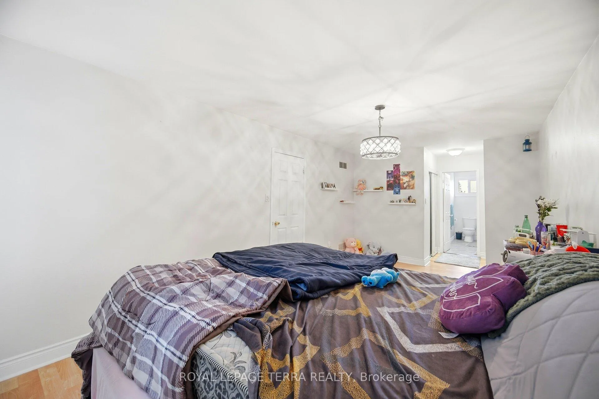 Photo 27 of 44 Carruthers Crescent, Barrie, Grove East — HOMEH